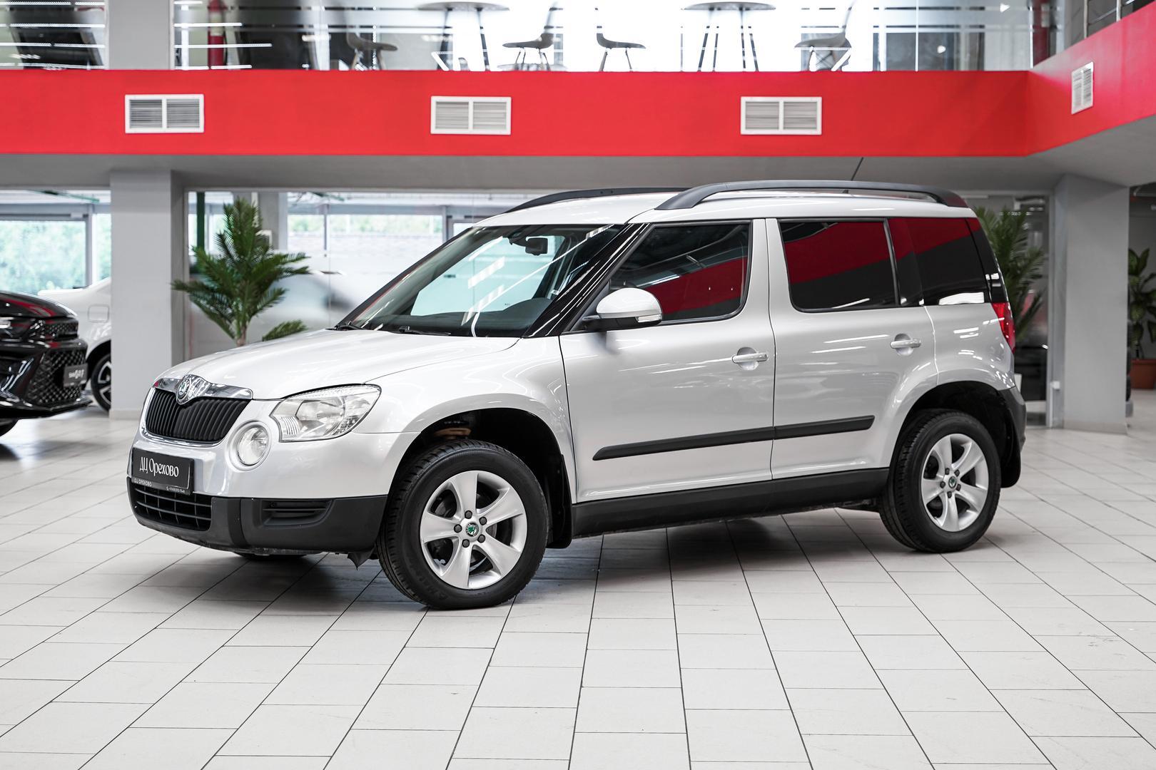 Skoda Yeti 2012, серебряный, ДЦ Орехово