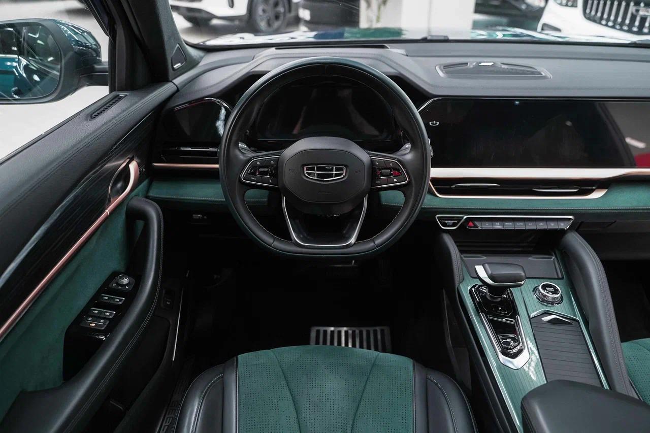 Geely Monjaro 2023, зеленый, ДЦ Орехово