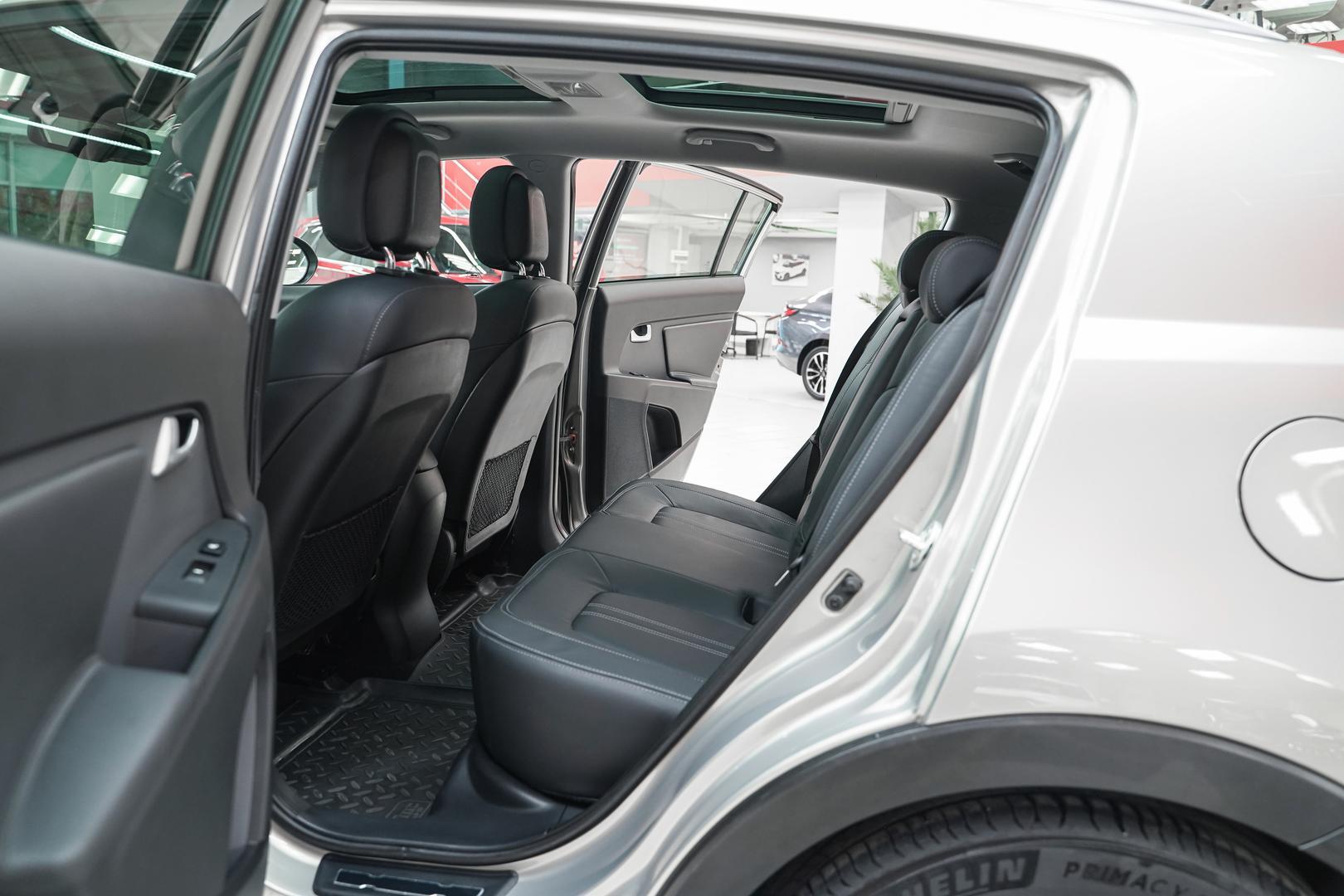 Kia Sportage 2013, серебряный, ДЦ Орехово
