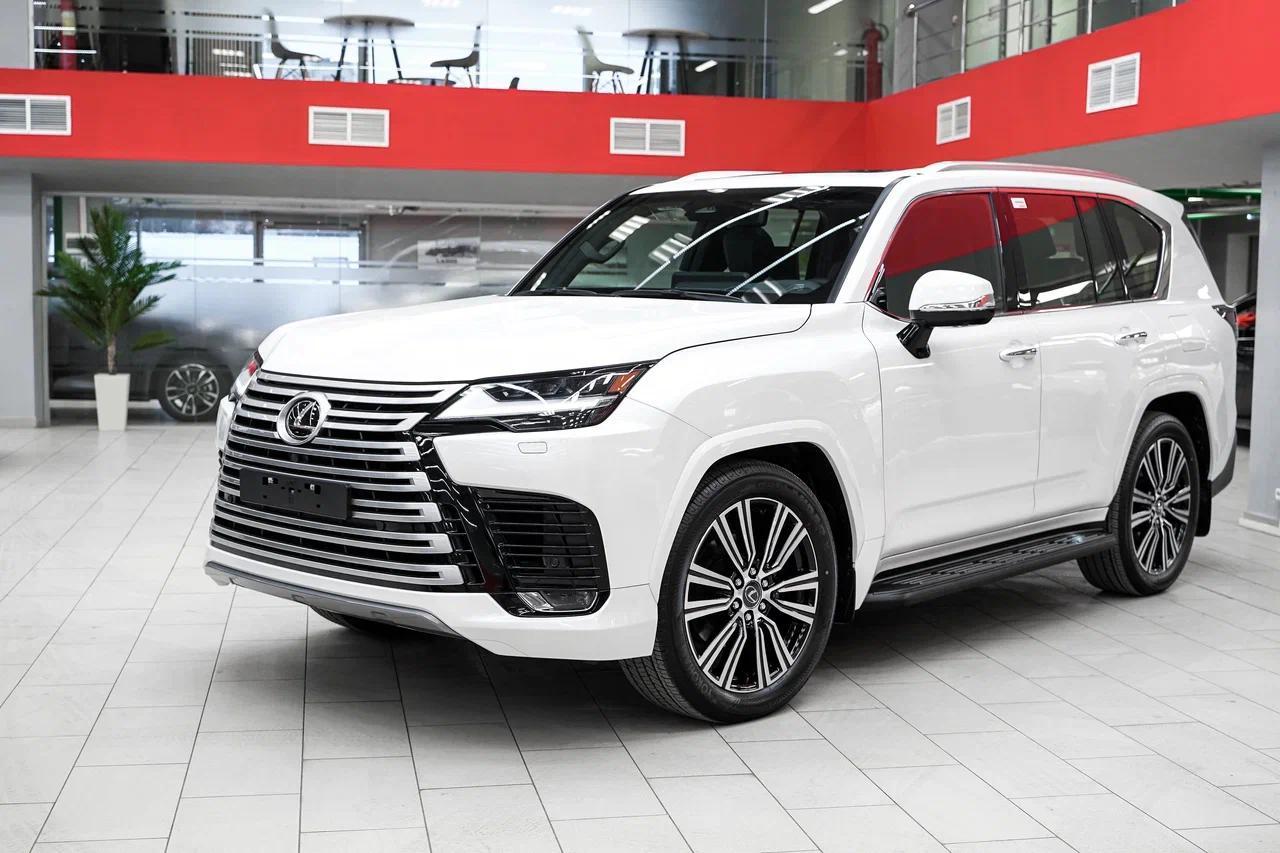 Lexus LX 2025, белый, ДЦ Орехово