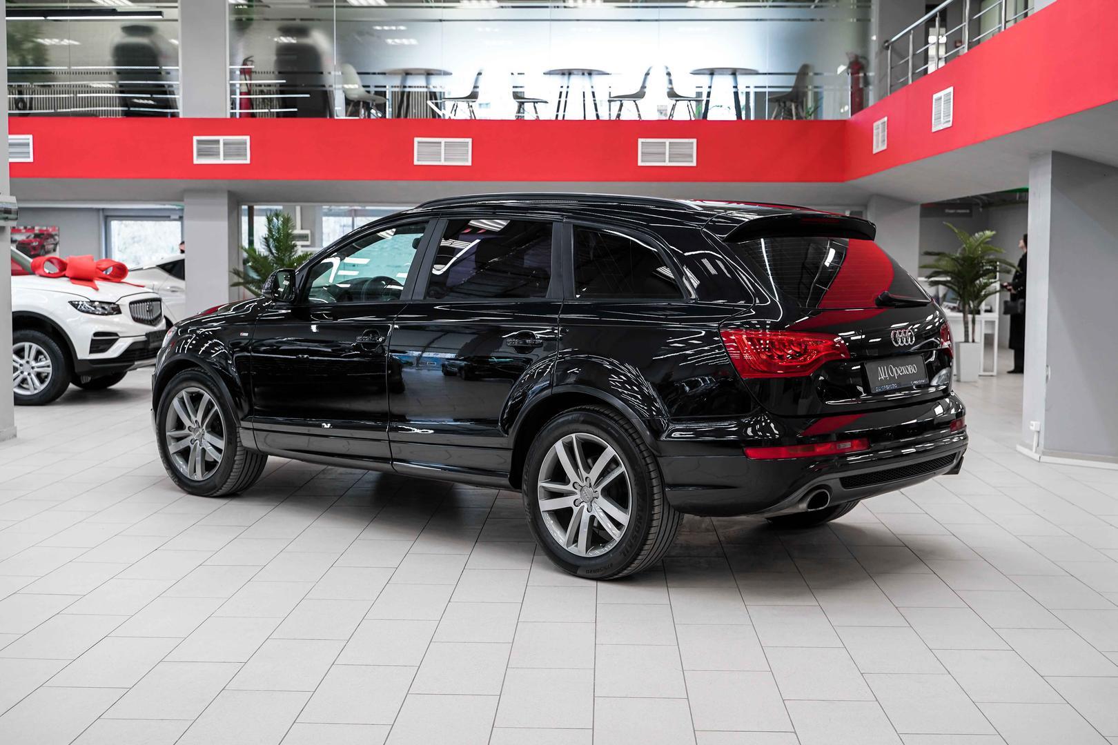 Audi Q7 2013, черный, ДЦ Орехово