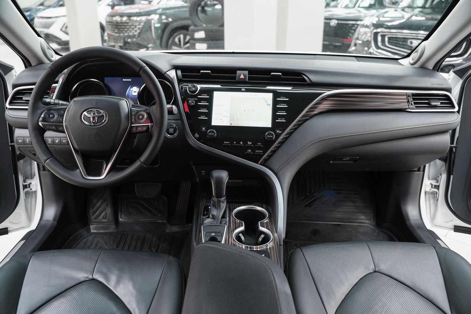 Toyota Camry 2019, белый, ДЦ Орехово