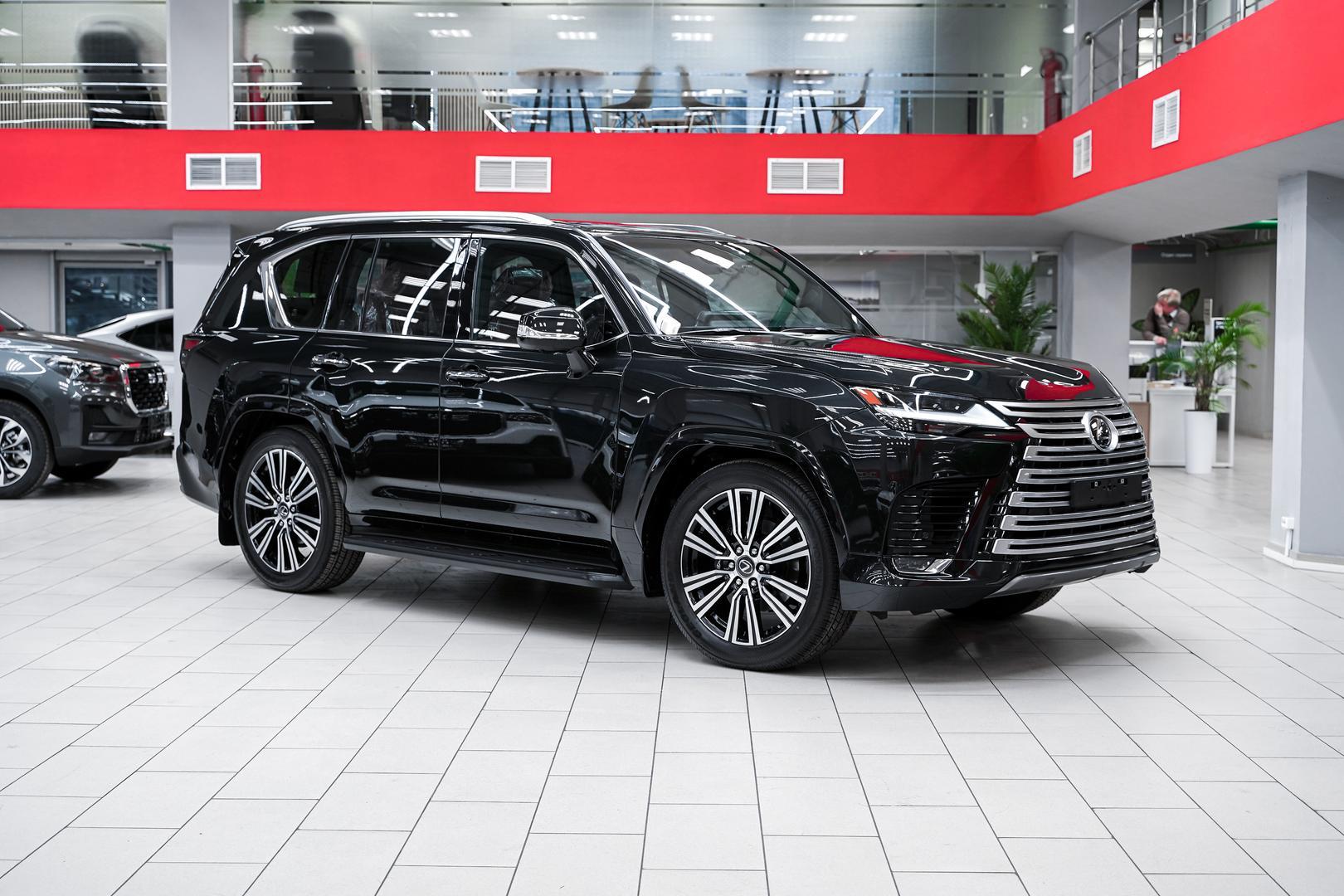 Lexus LX 2025, черный, ДЦ Орехово