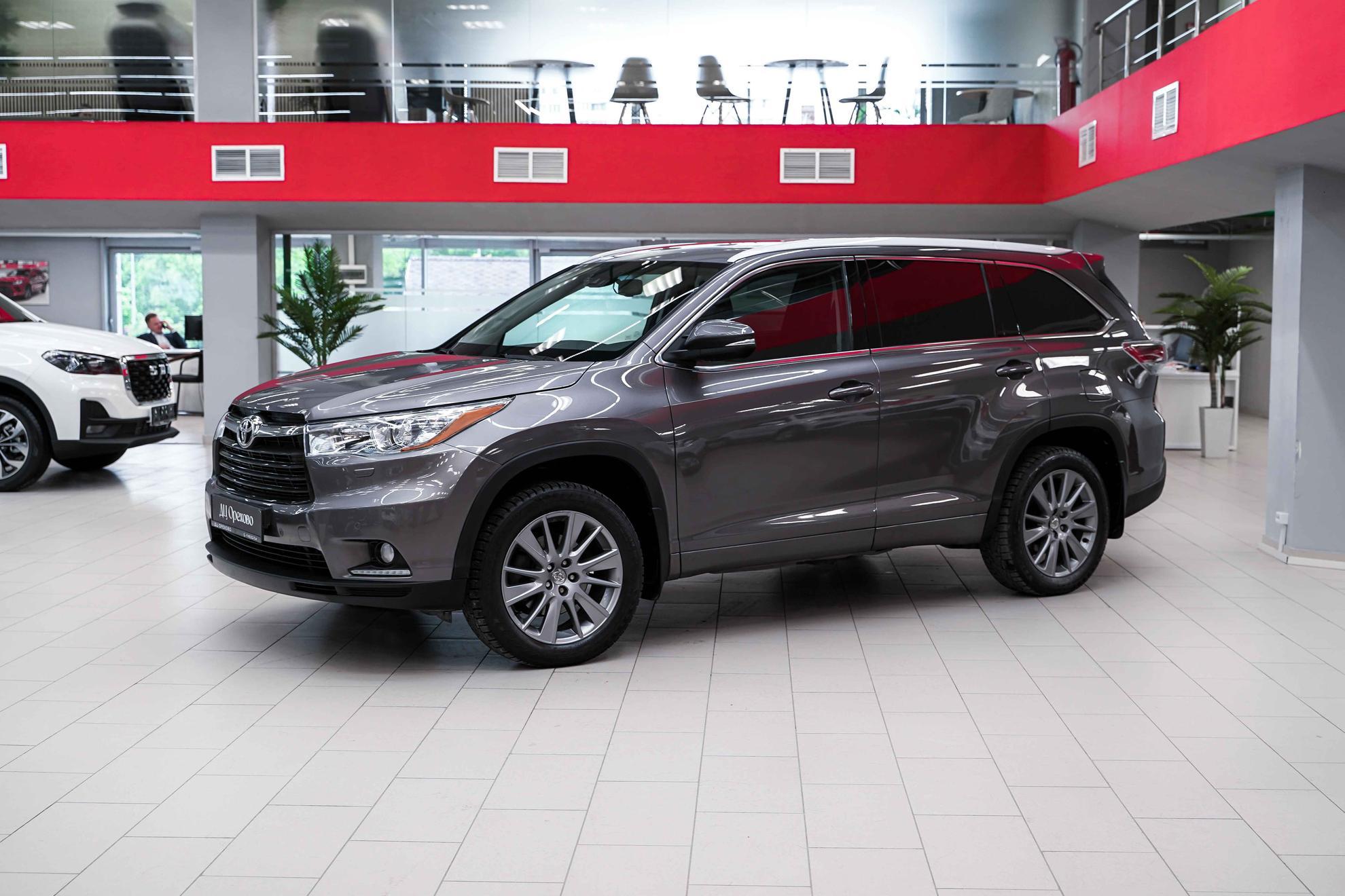Toyota Highlander 2014, серый, ДЦ Орехово