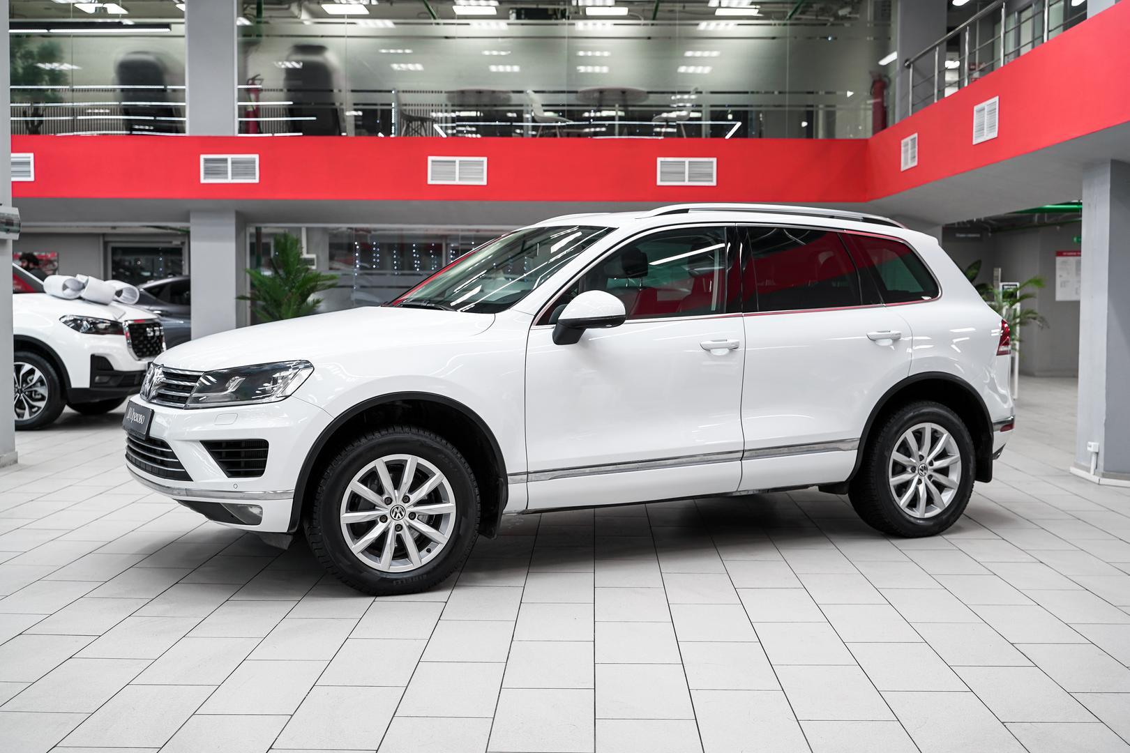 Volkswagen Touareg 2014, белый, ДЦ Орехово