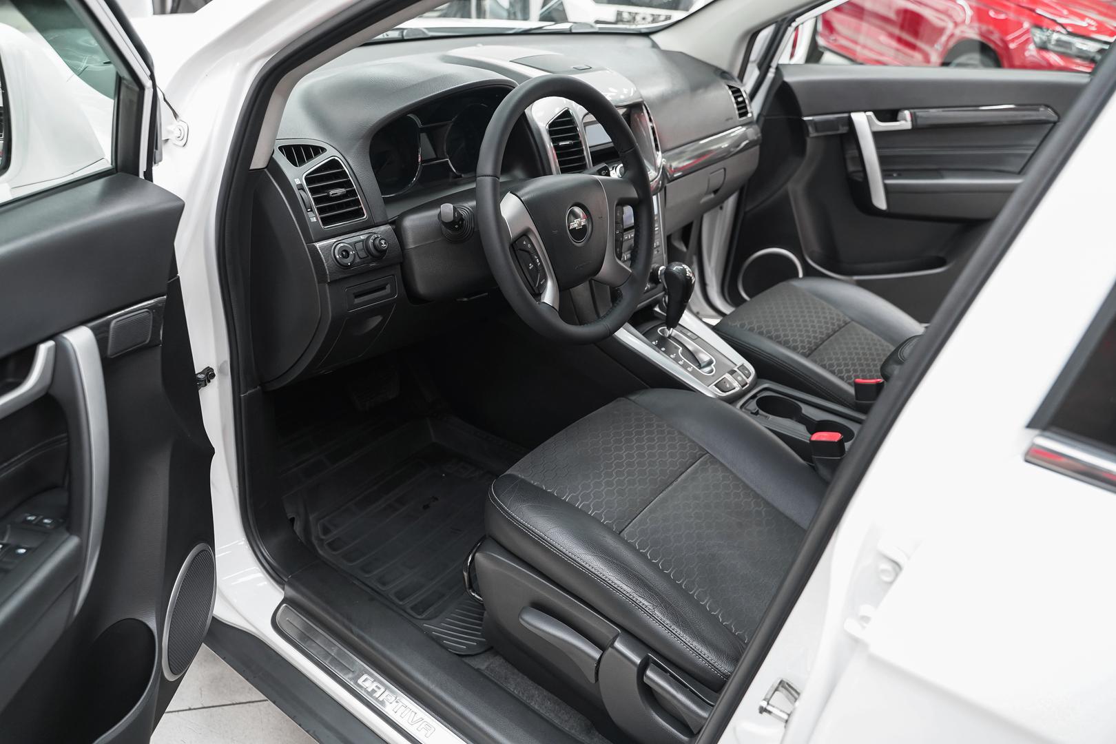Chevrolet Captiva 2015, белый, ДЦ Орехово