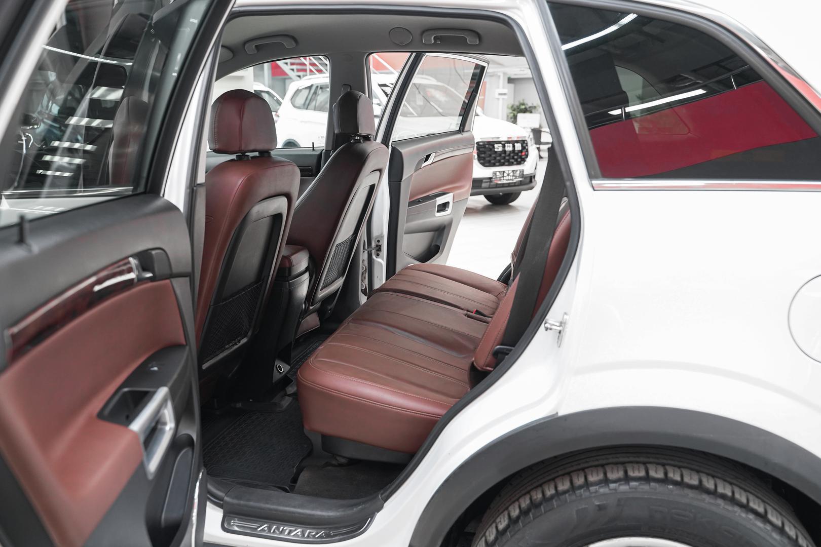 Opel Antara 2012, белый, ДЦ Орехово