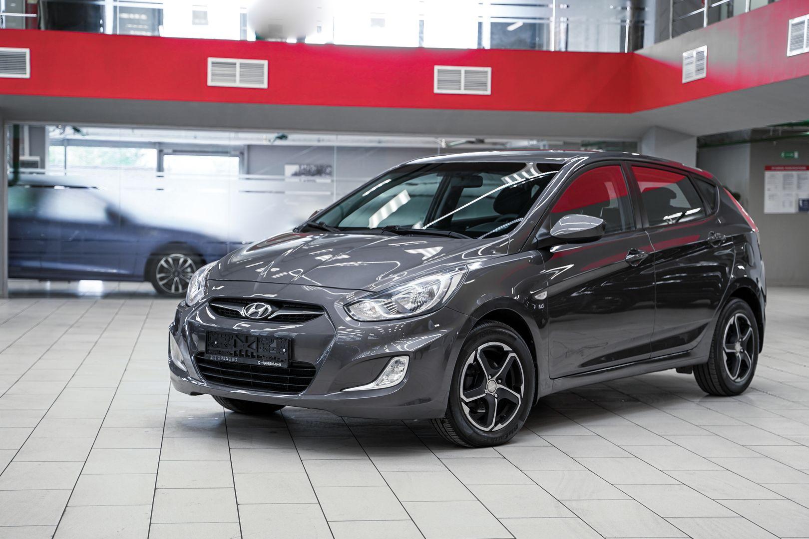 Hyundai Solaris 2013, серый, ДЦ Орехово