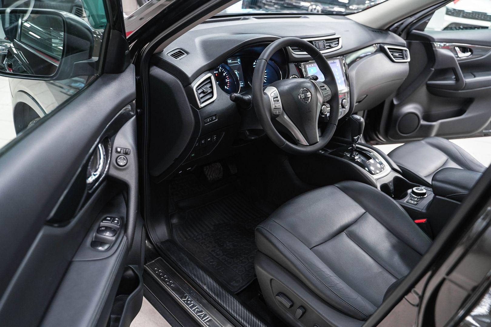 Nissan X-Trail 2016, зеленый, ДЦ Орехово