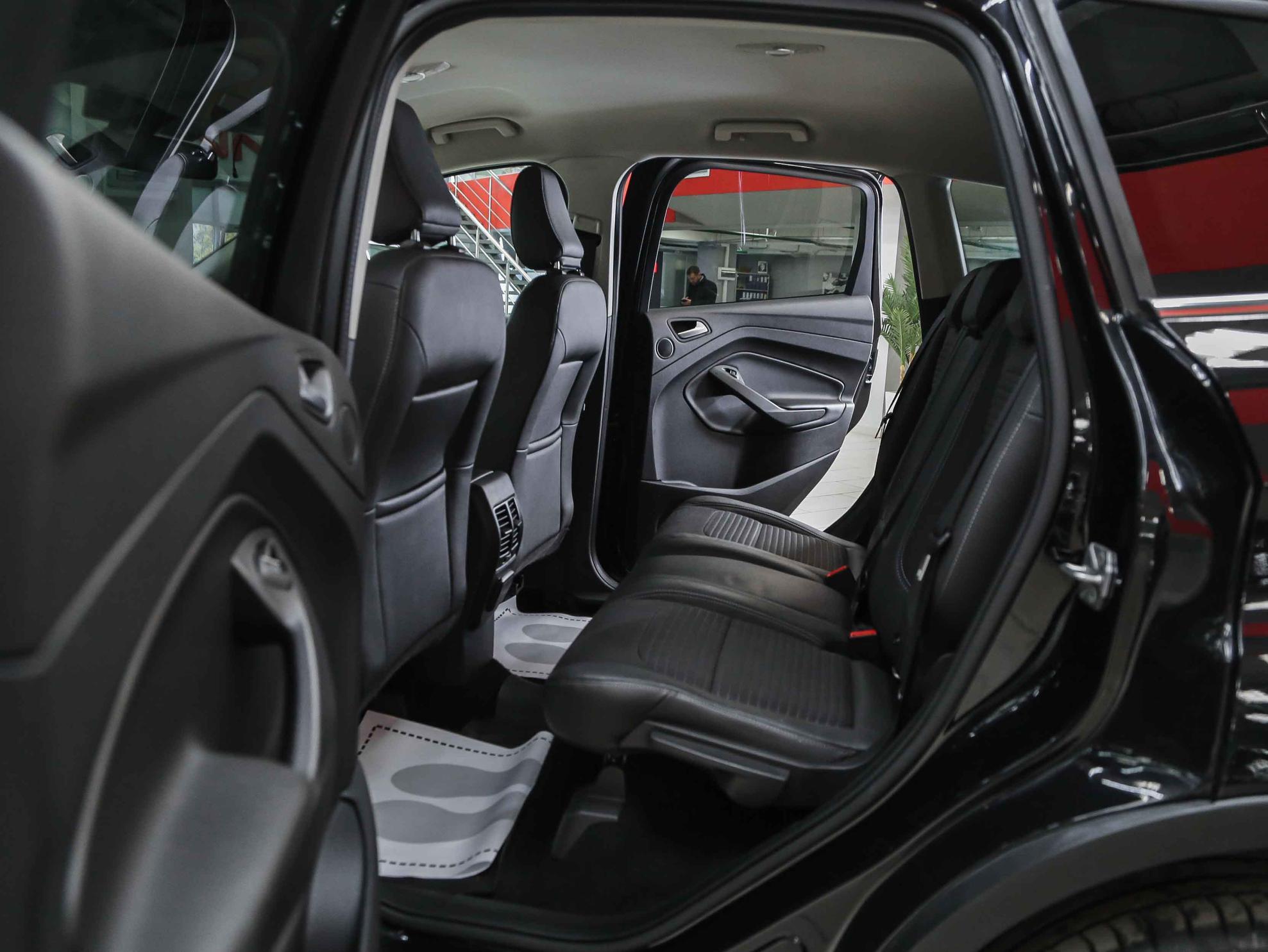 Ford Kuga 2017, черный, ДЦ Орехово