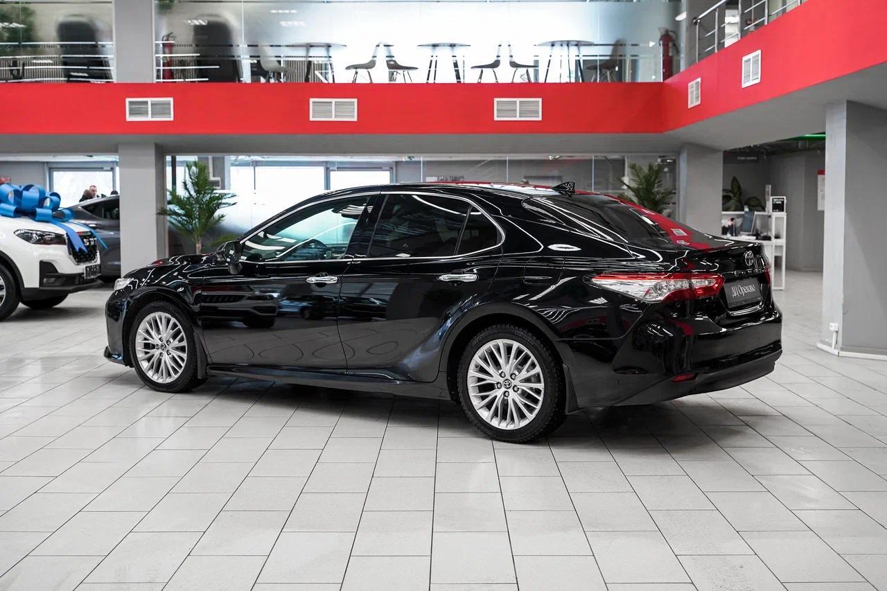 Toyota Camry 2021, черный, ДЦ Орехово