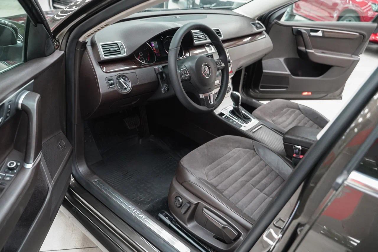 Volkswagen Passat 2012, коричневый, ДЦ Орехово