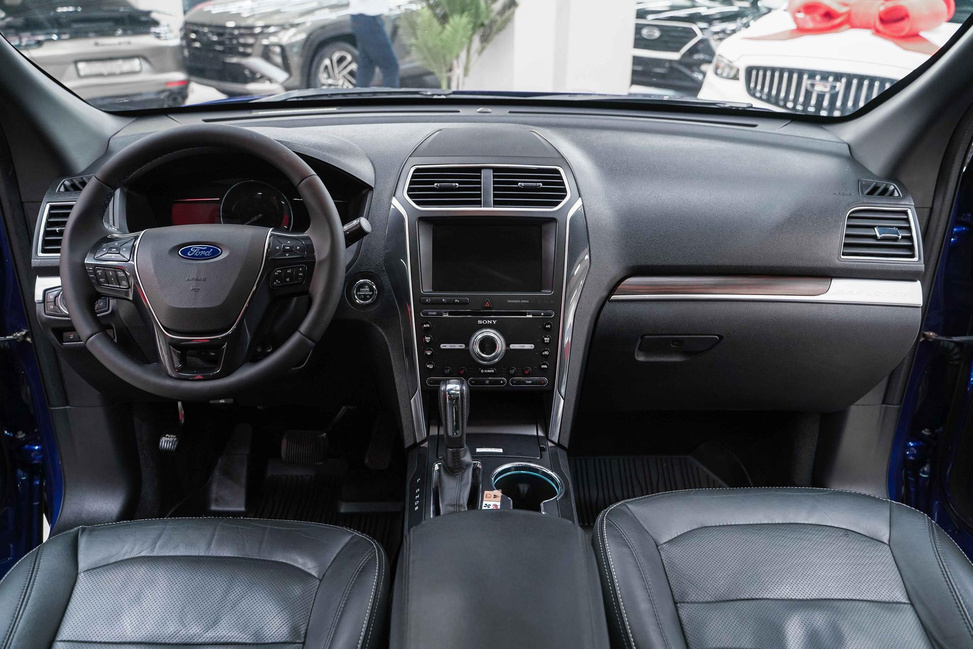 Ford Explorer 2017, синий, ДЦ Орехово