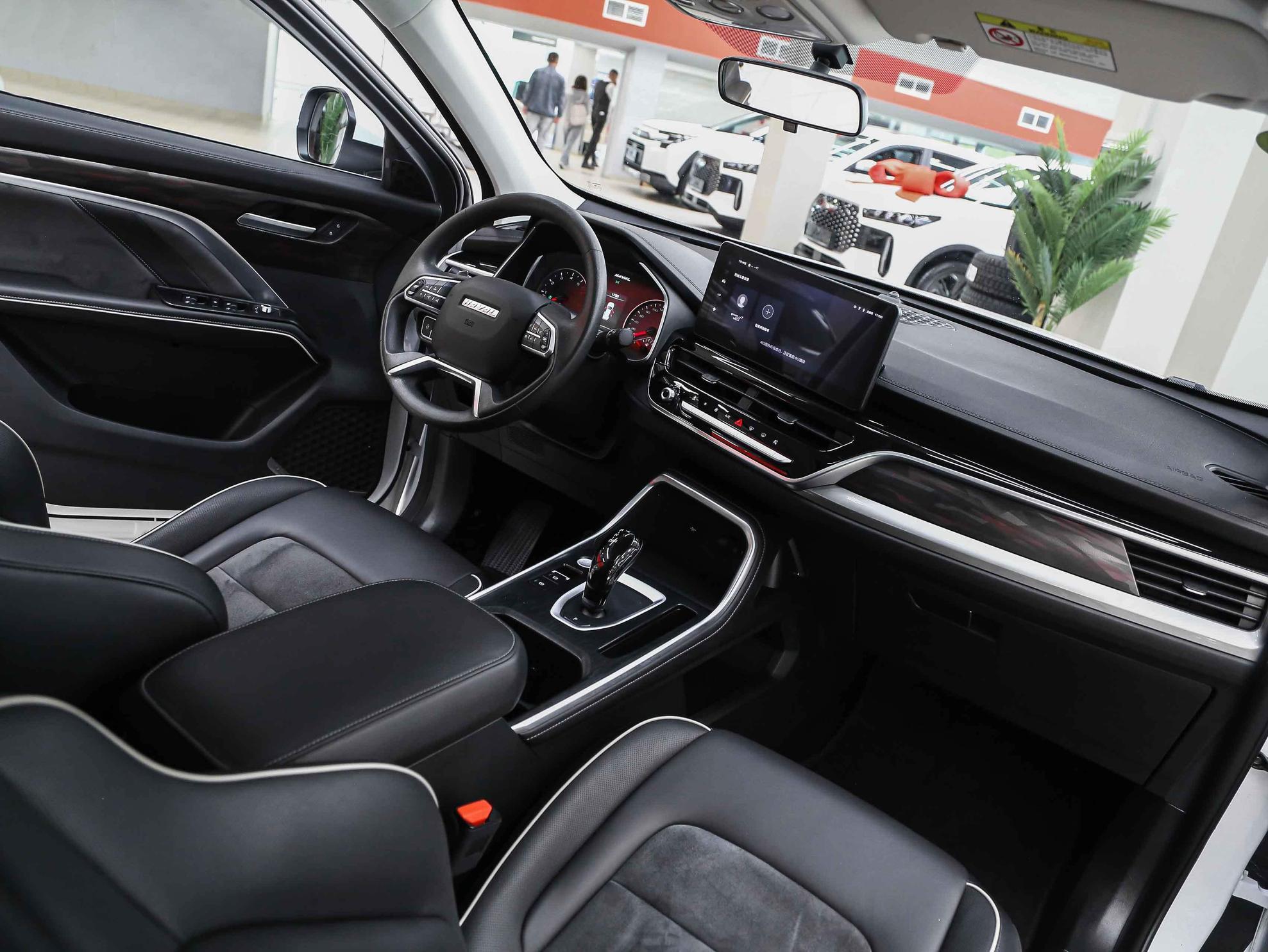 Haval H6 2023, белый, ДЦ Орехово