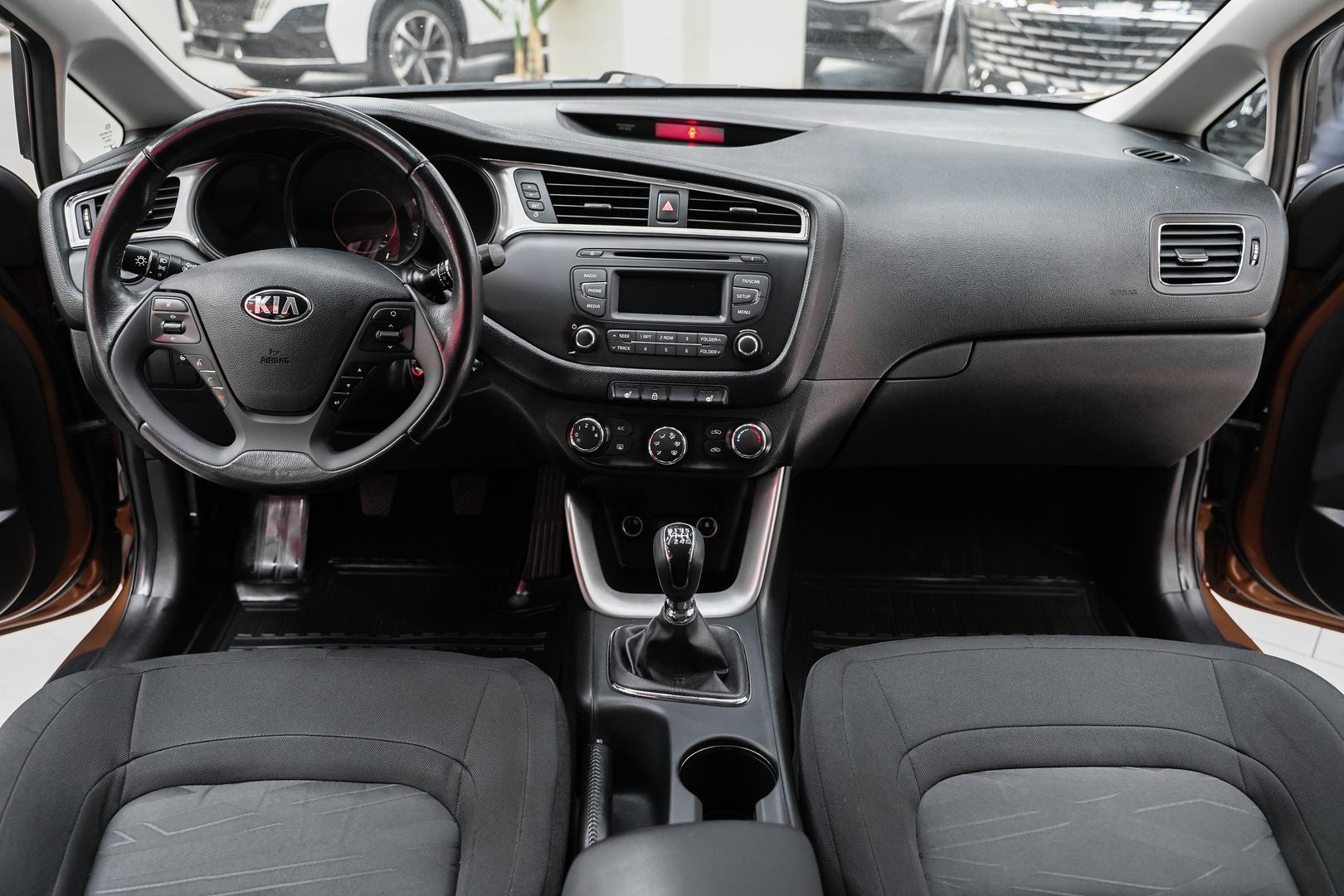 Kia Ceed 2016, коричневый, ДЦ Орехово
