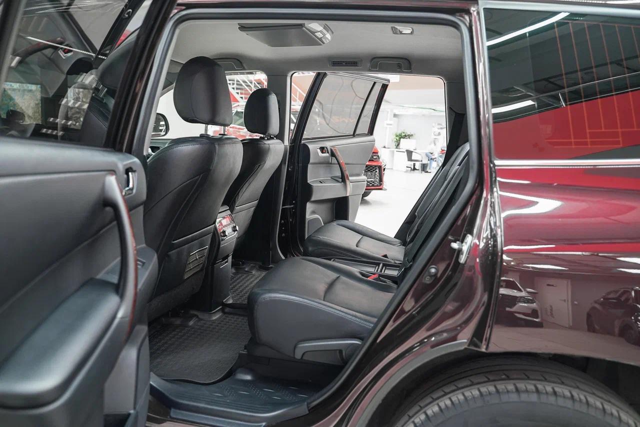 Toyota Highlander 2013, пурпурный, ДЦ Орехово