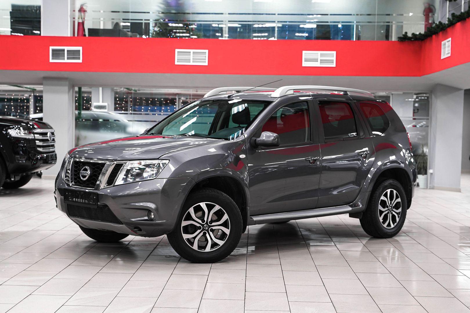 Nissan Terrano 2016, серый, ДЦ Орехово