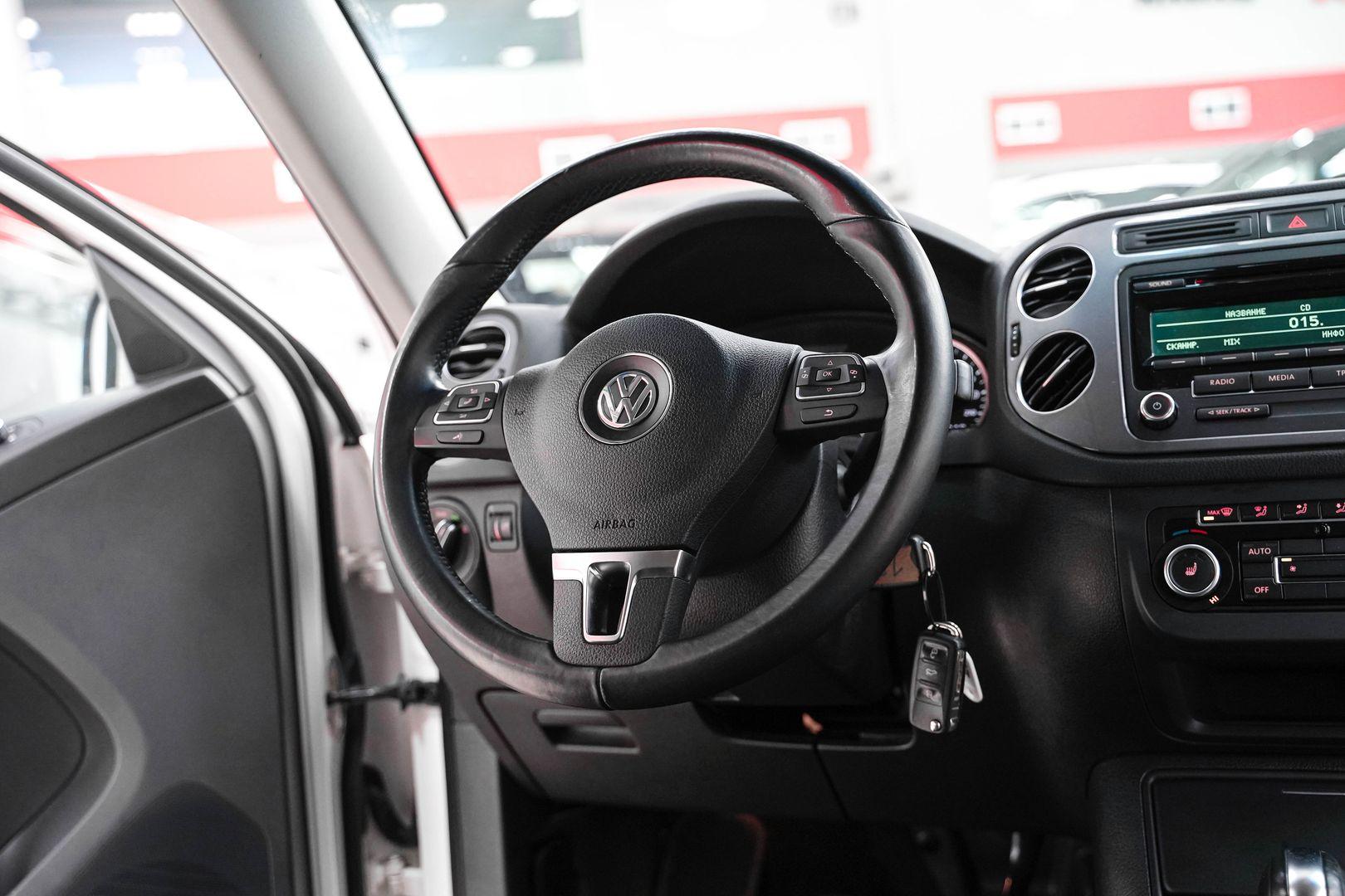 Volkswagen Tiguan 2012, белый, ДЦ Орехово