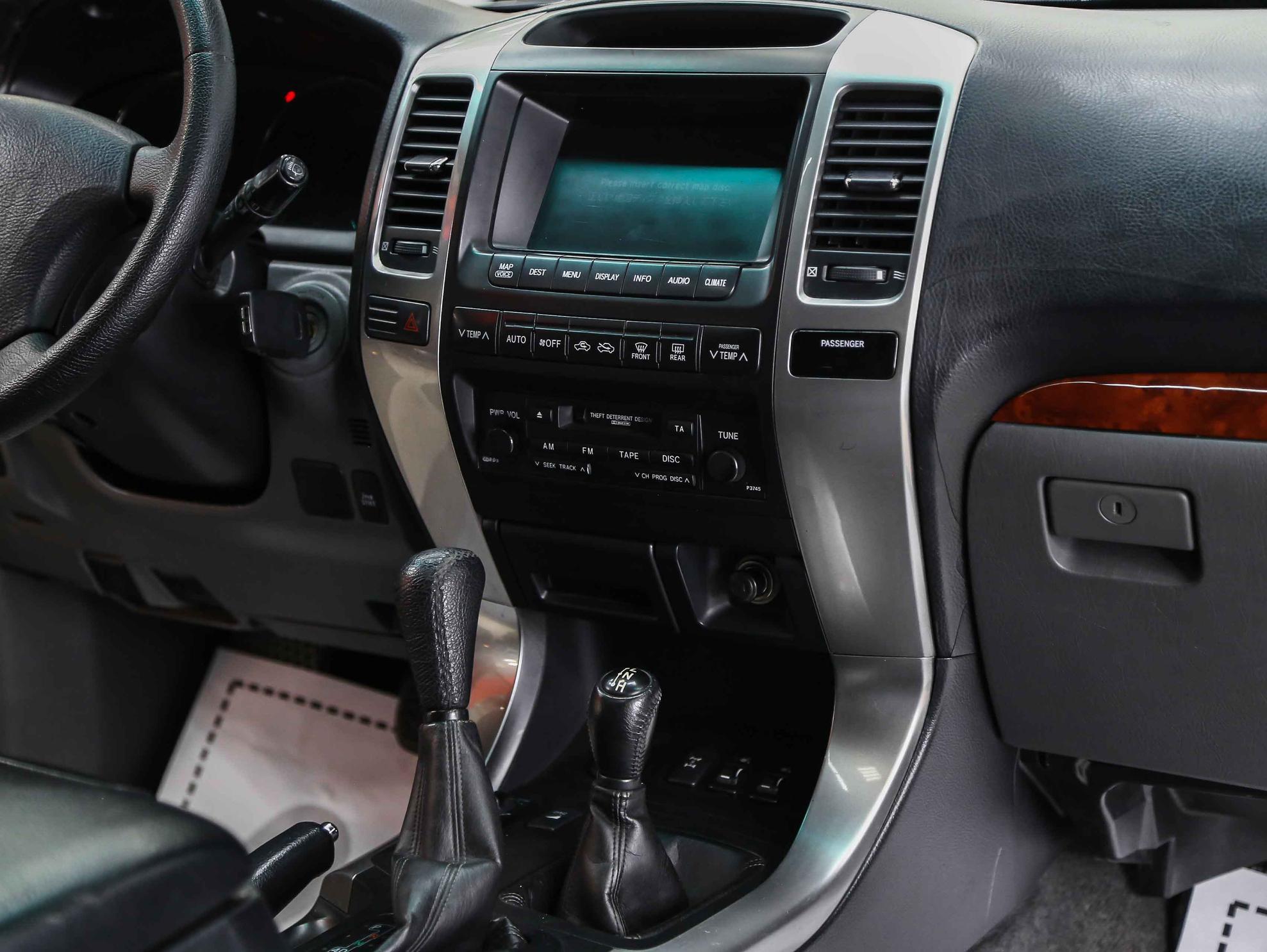Toyota Land Cruiser Prado 2005, серебряный, ДЦ Орехово