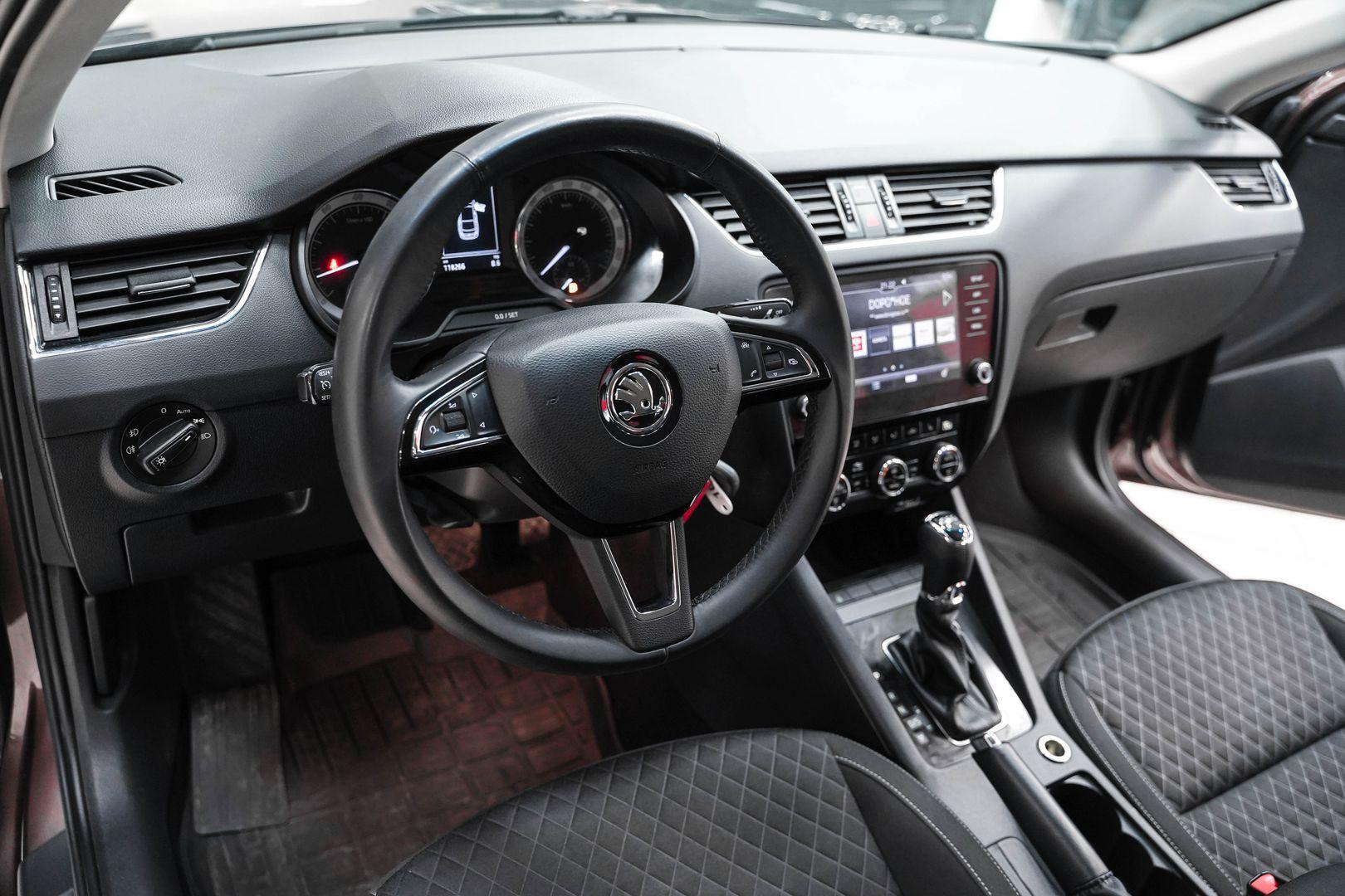 Skoda Octavia 2017, коричневый, ДЦ Орехово