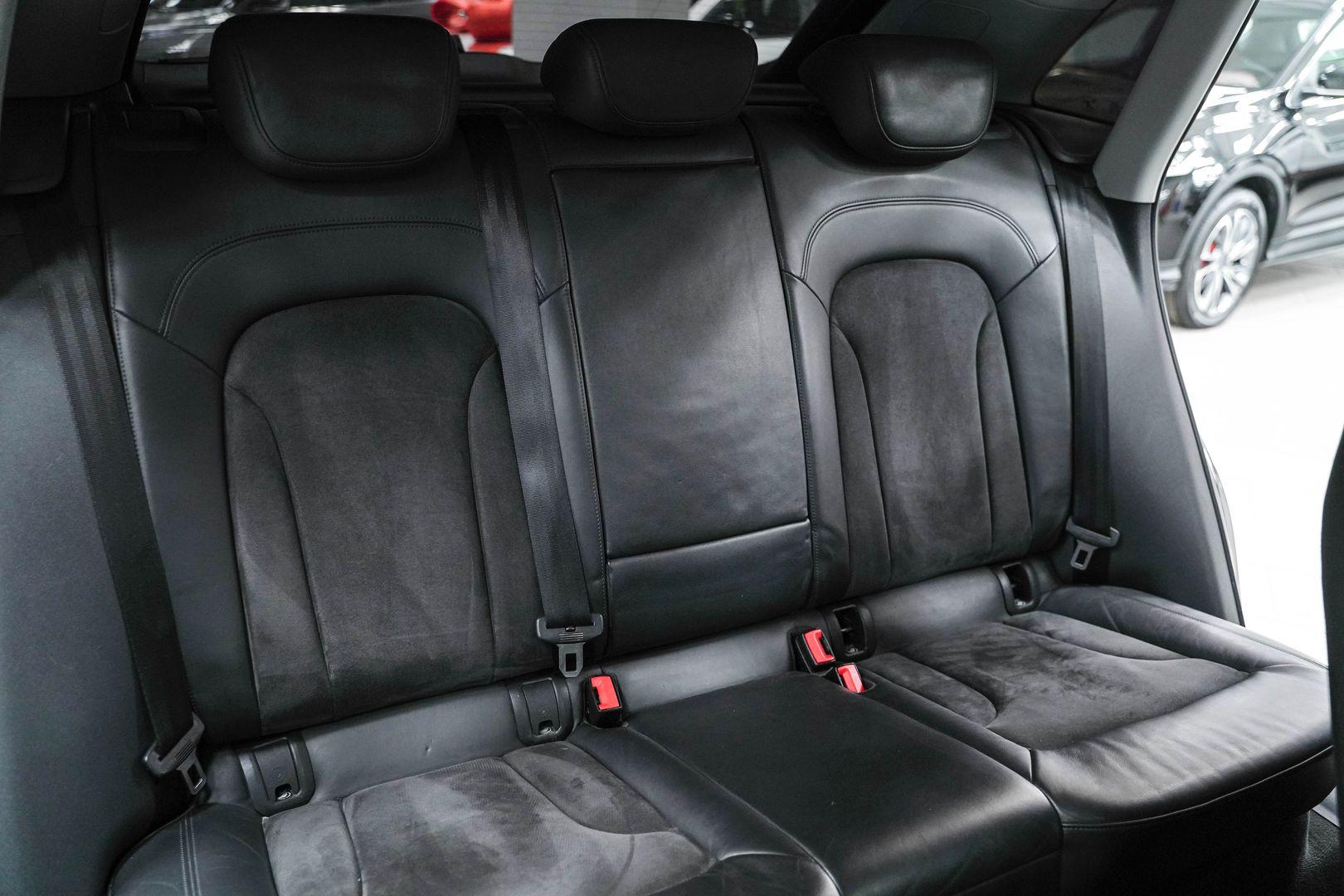 Audi Q3 2011, серый, ДЦ Орехово