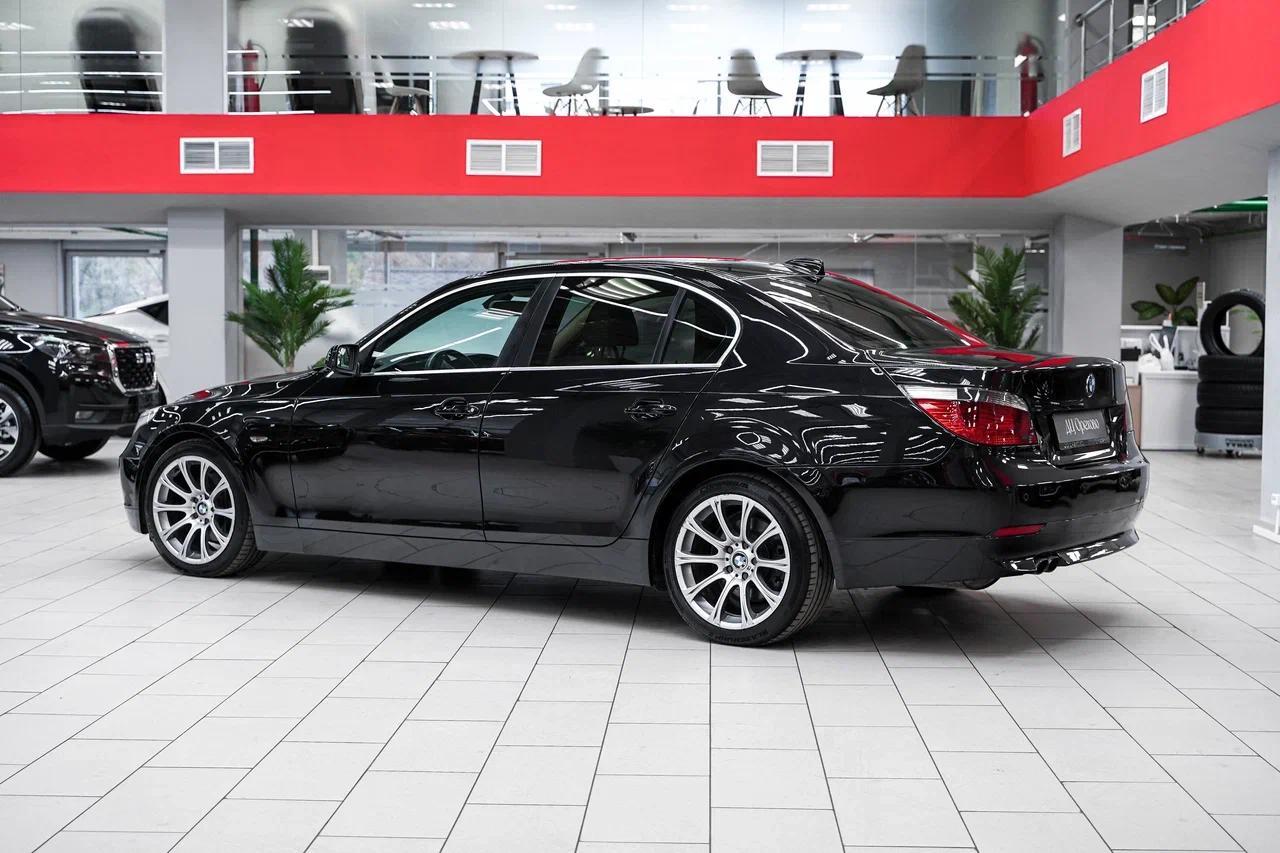 BMW 5 серии 2005, черный, ДЦ Орехово