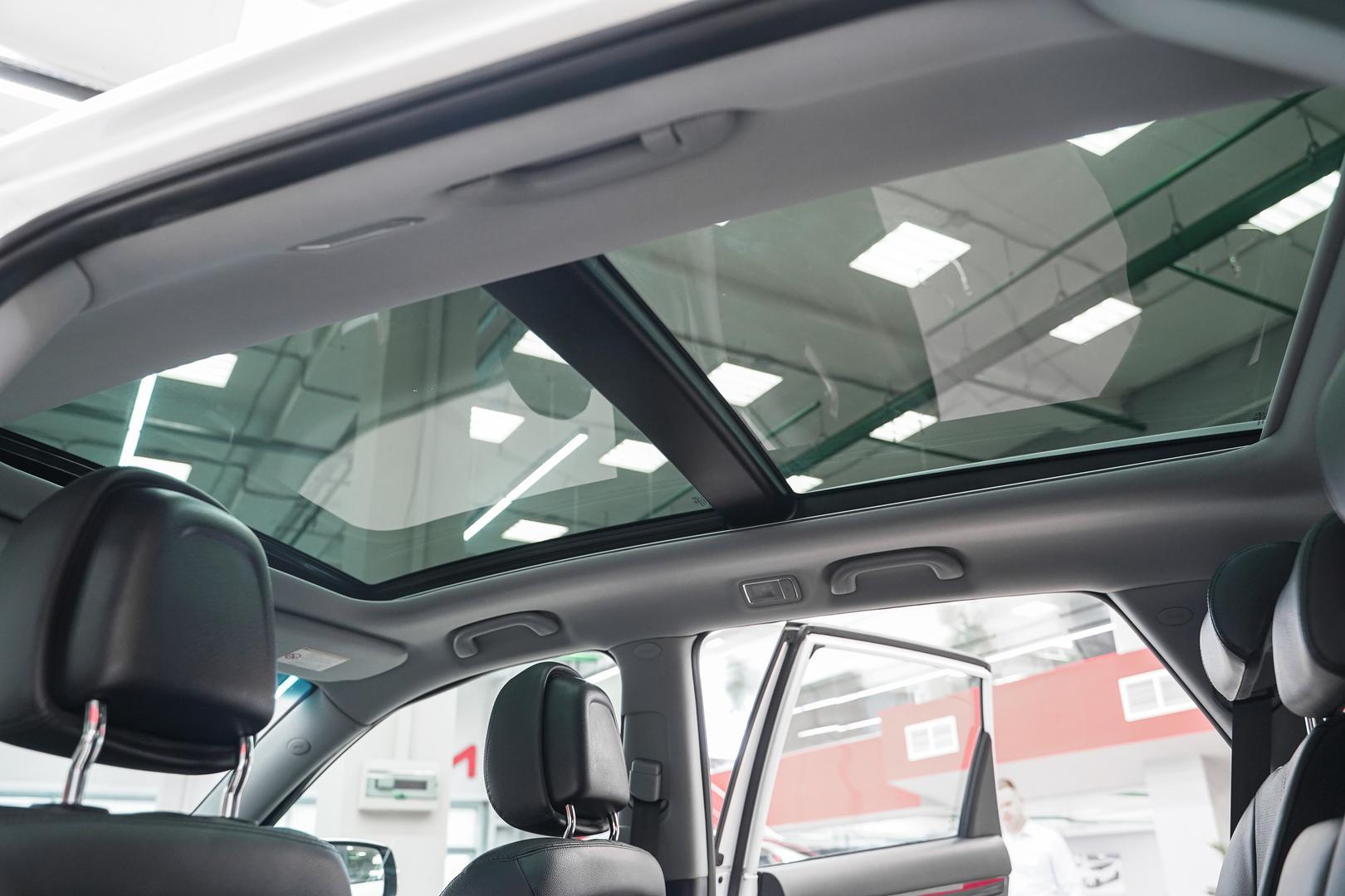 Kia Sorento 2015, белый, ДЦ Орехово