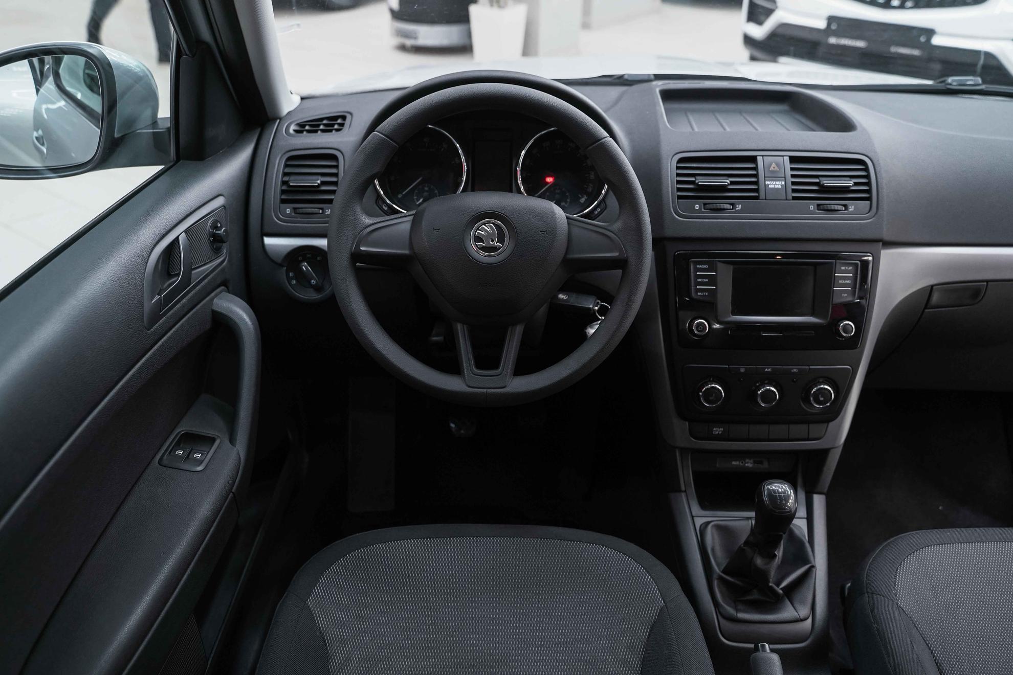 Skoda Yeti 2016, серебряный, ДЦ Орехово