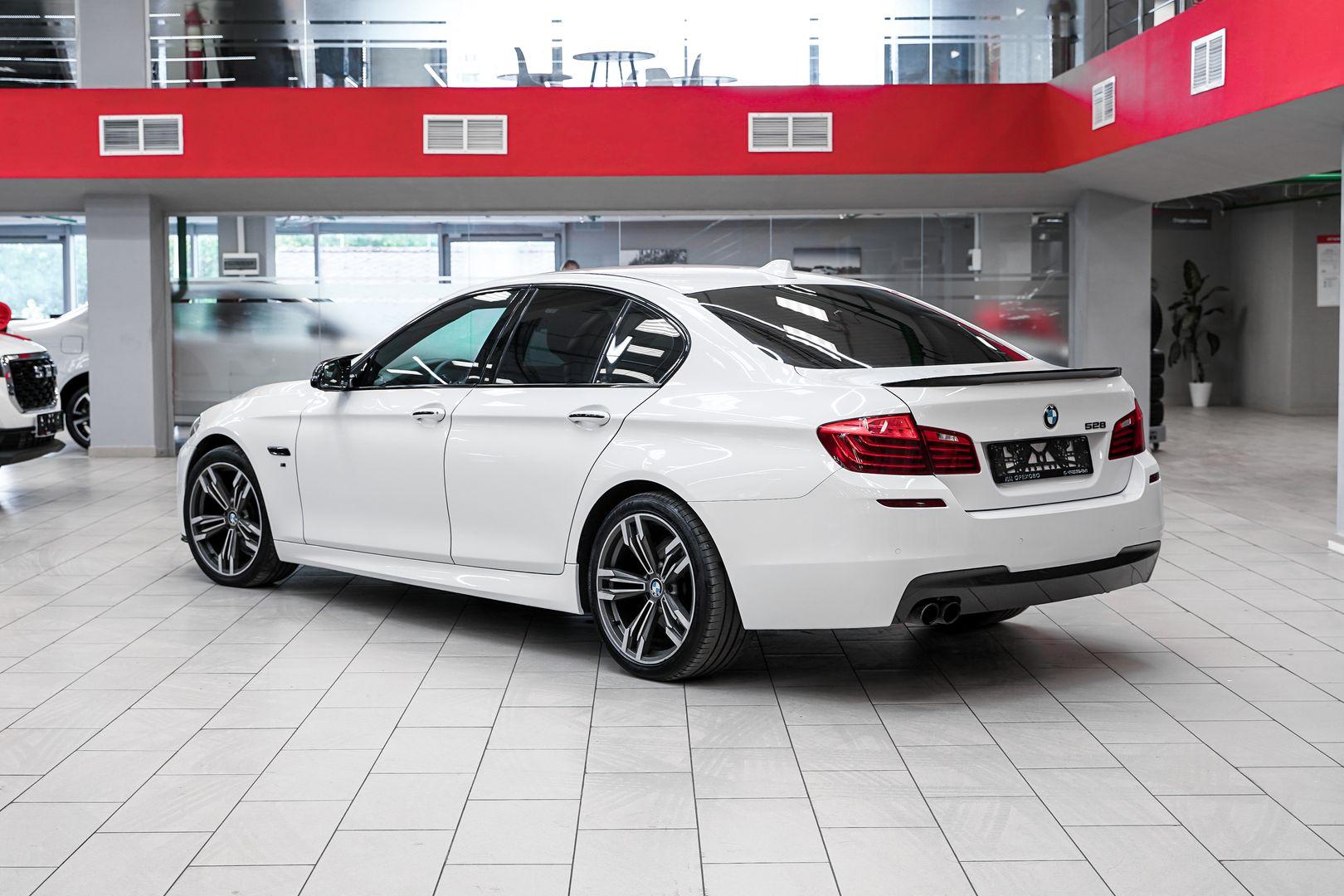 BMW 5 серии 2014, белый, ДЦ Орехово