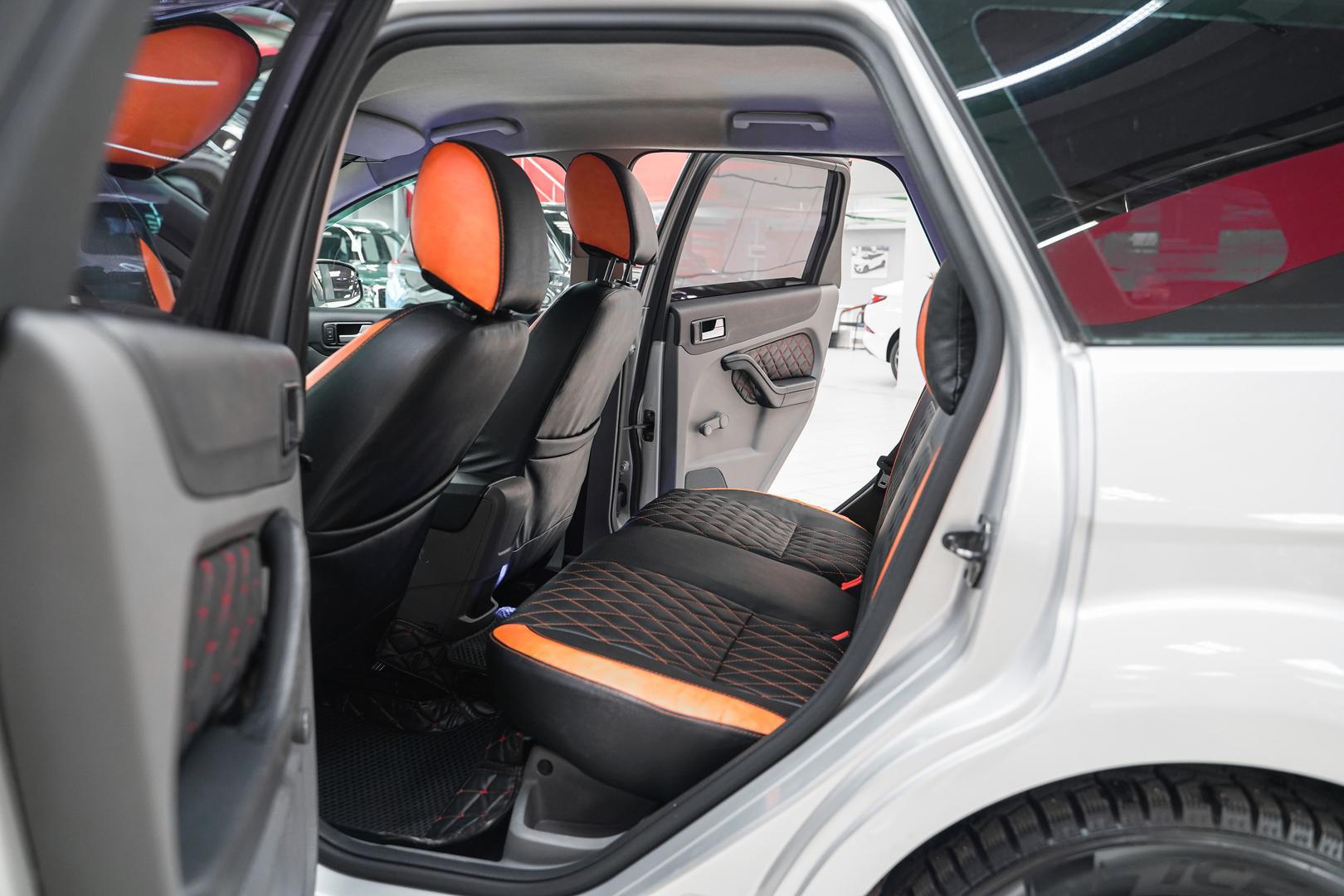 Ford Focus 2010, серебряный, ДЦ Орехово
