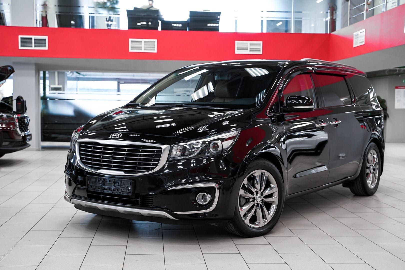 Kia Carnival 2017, черный, ДЦ Орехово