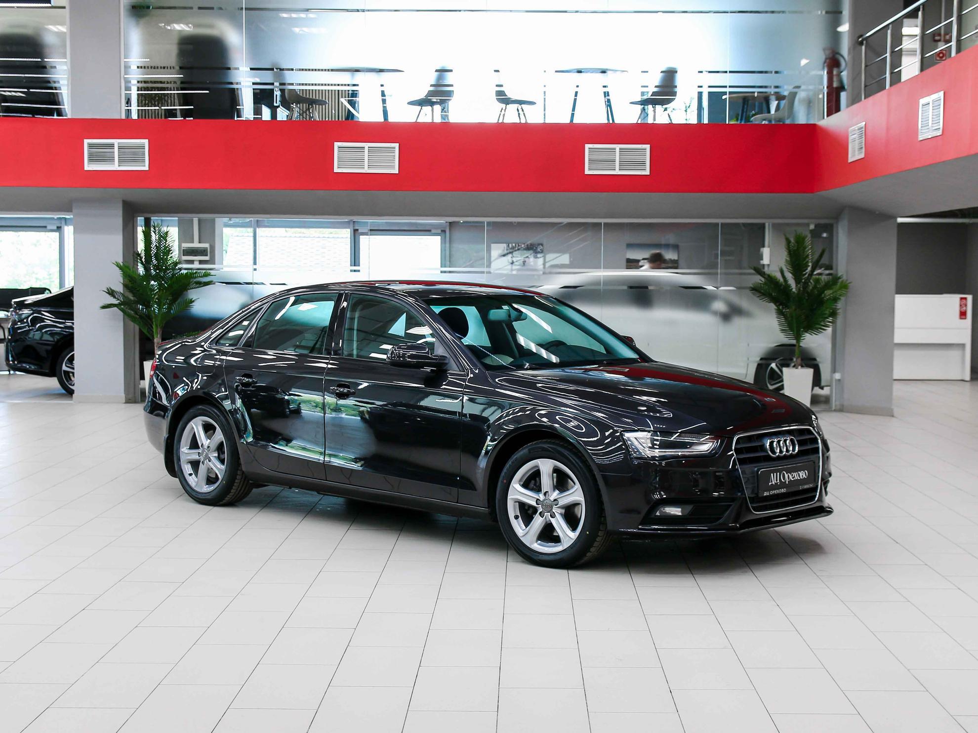 Audi A4 2014, черный, ДЦ Орехово