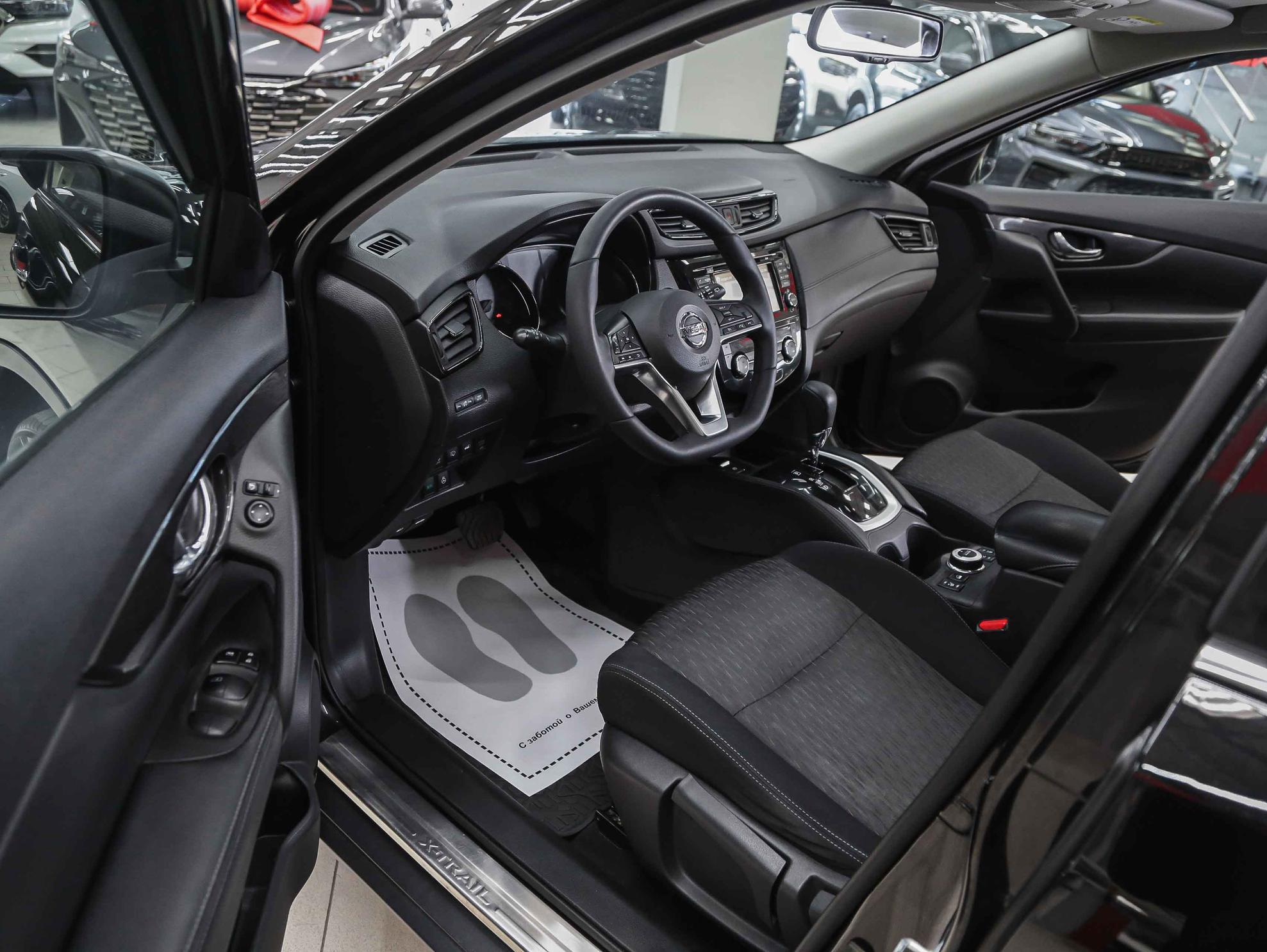 Nissan X-Trail 2018, черный, ДЦ Орехово