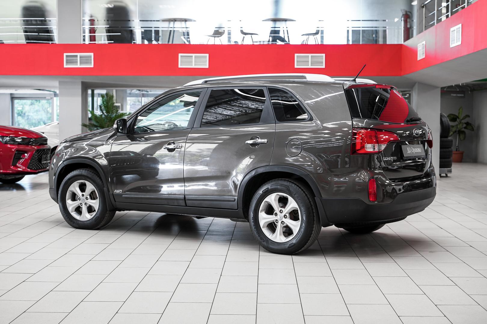 Kia Sorento 2015, бежевый, ДЦ Орехово