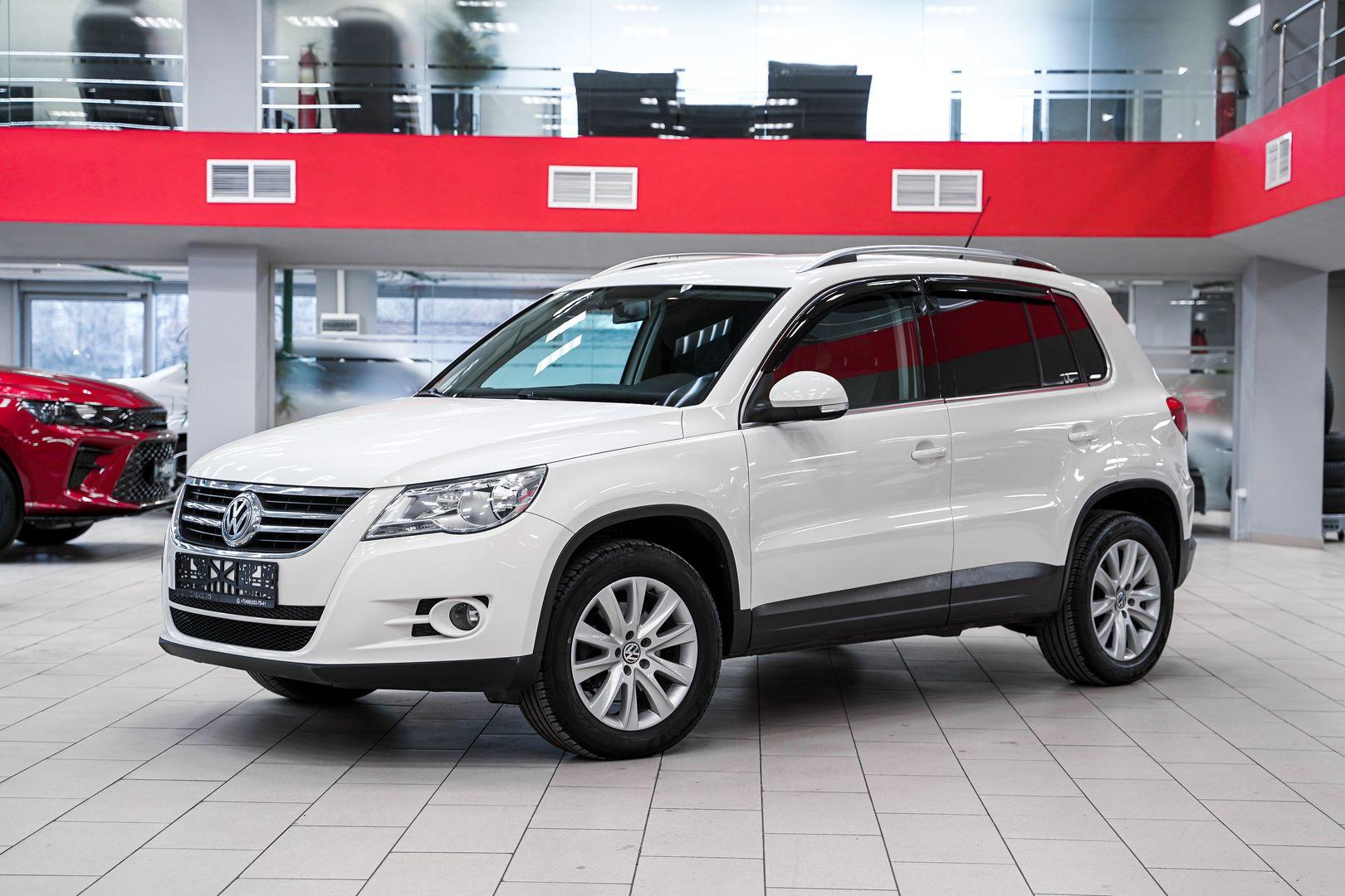 Volkswagen Tiguan 2008, белый, ДЦ Орехово