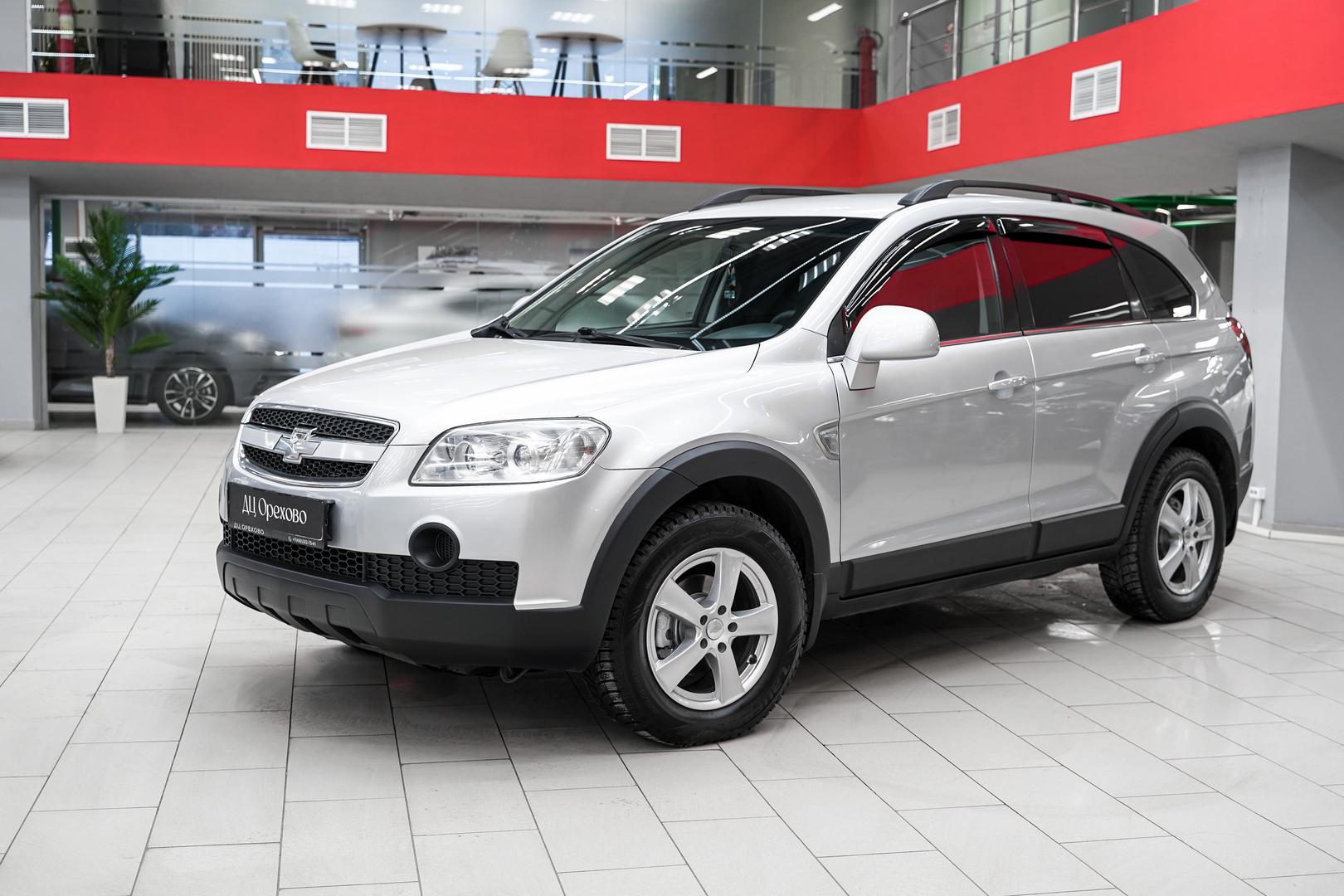 Chevrolet Captiva 2010, серебряный, ДЦ Орехово
