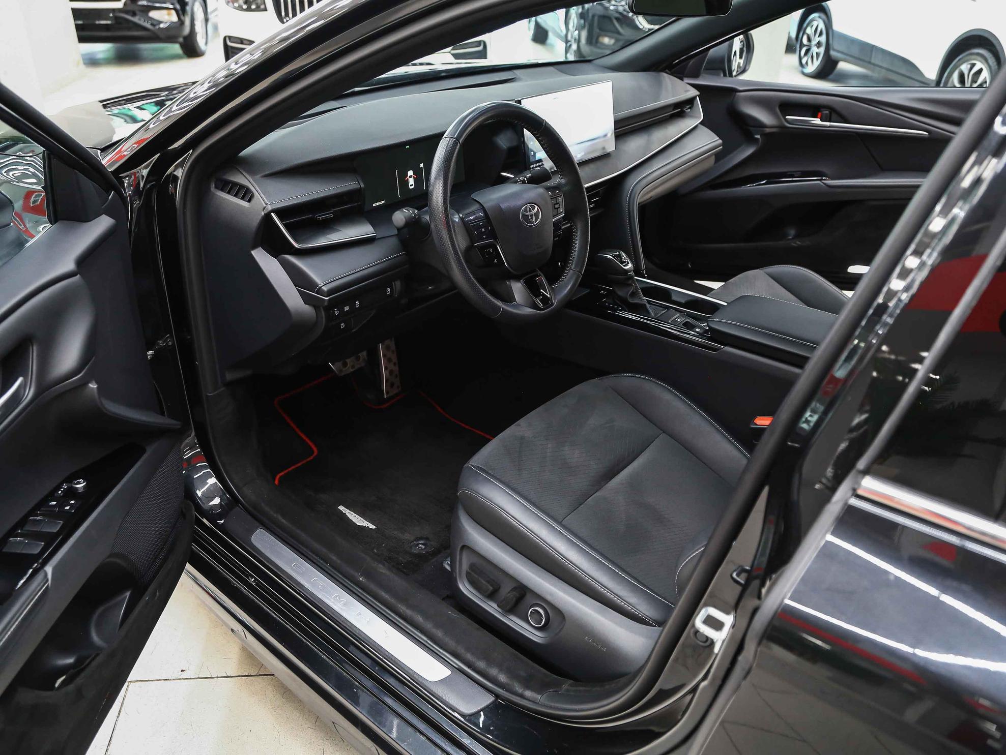 Toyota Camry 2024, черный, ДЦ Орехово