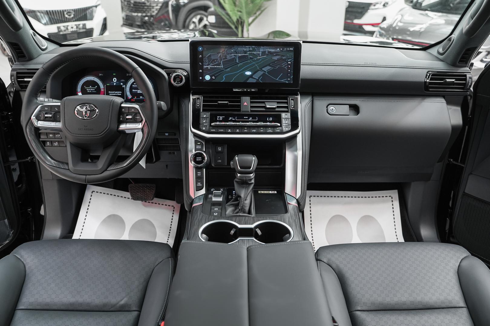 Toyota Land Cruiser 2025, черный, ДЦ Орехово