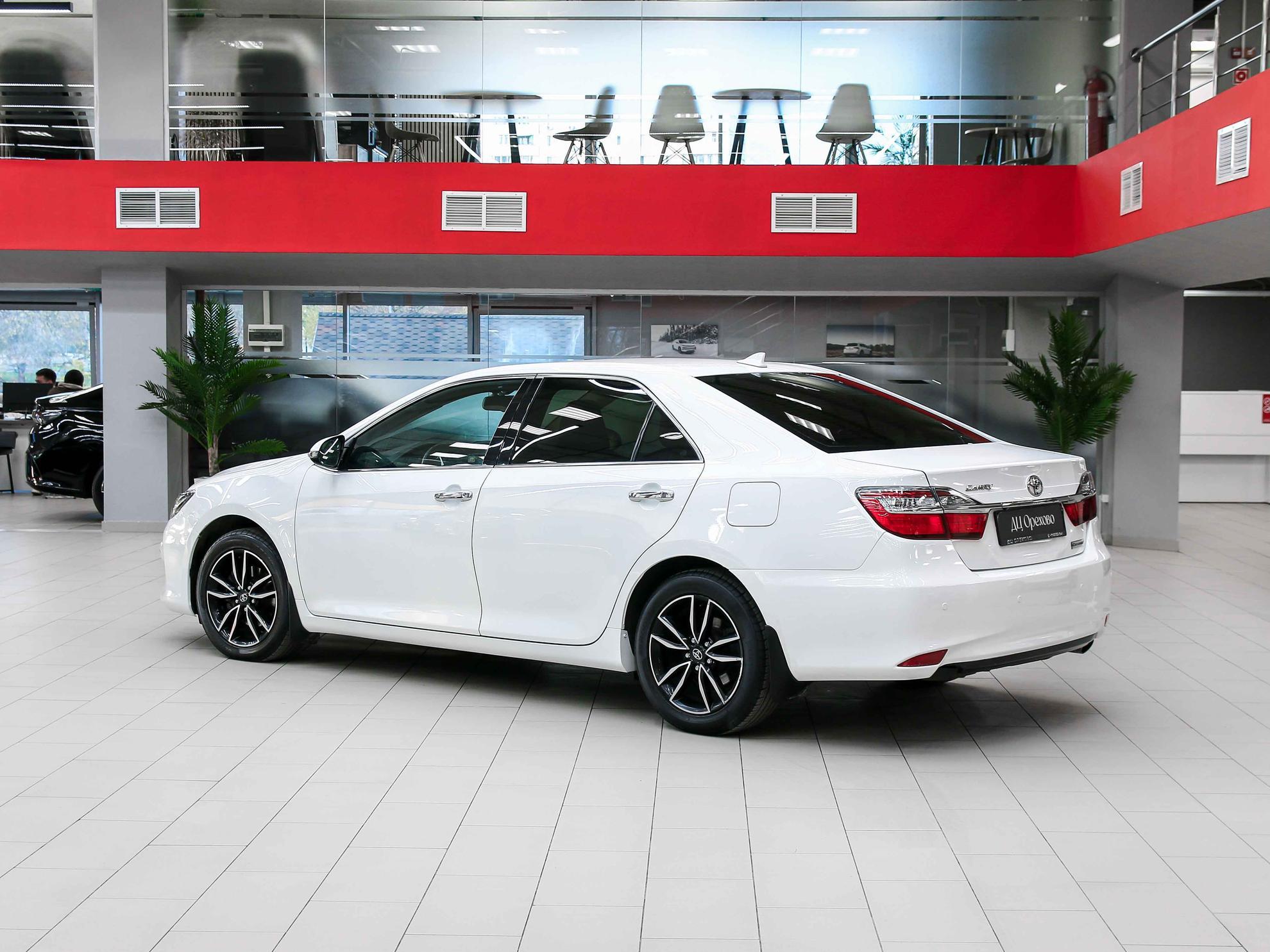 Toyota Camry 2017, белый, ДЦ Орехово