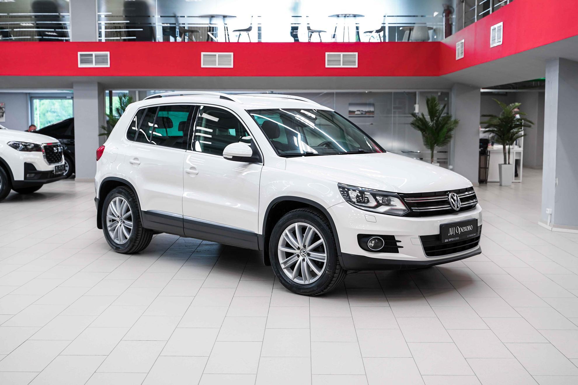 Volkswagen Tiguan 2013, белый, ДЦ Орехово