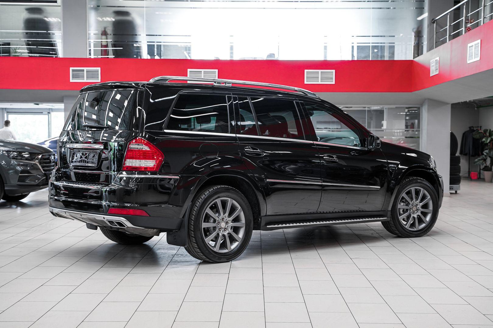 Mercedes-Benz GL-Класс 2011, черный, ДЦ Орехово