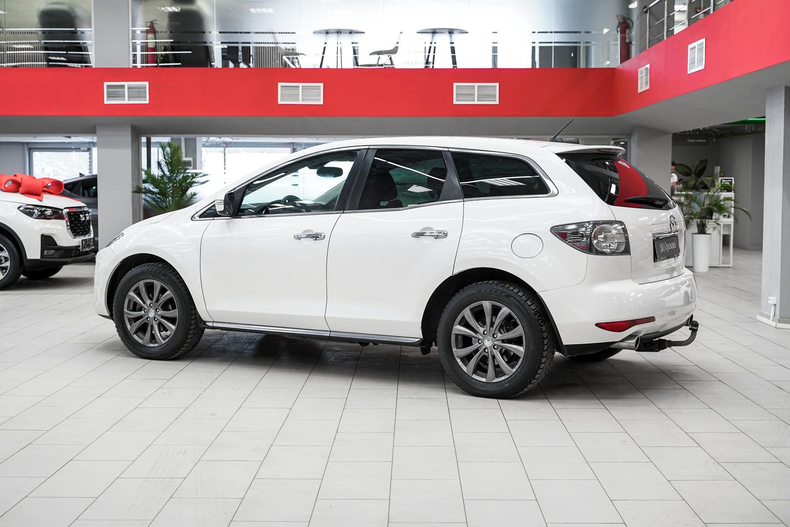 Mazda CX-7 2011, белый, ДЦ Орехово
