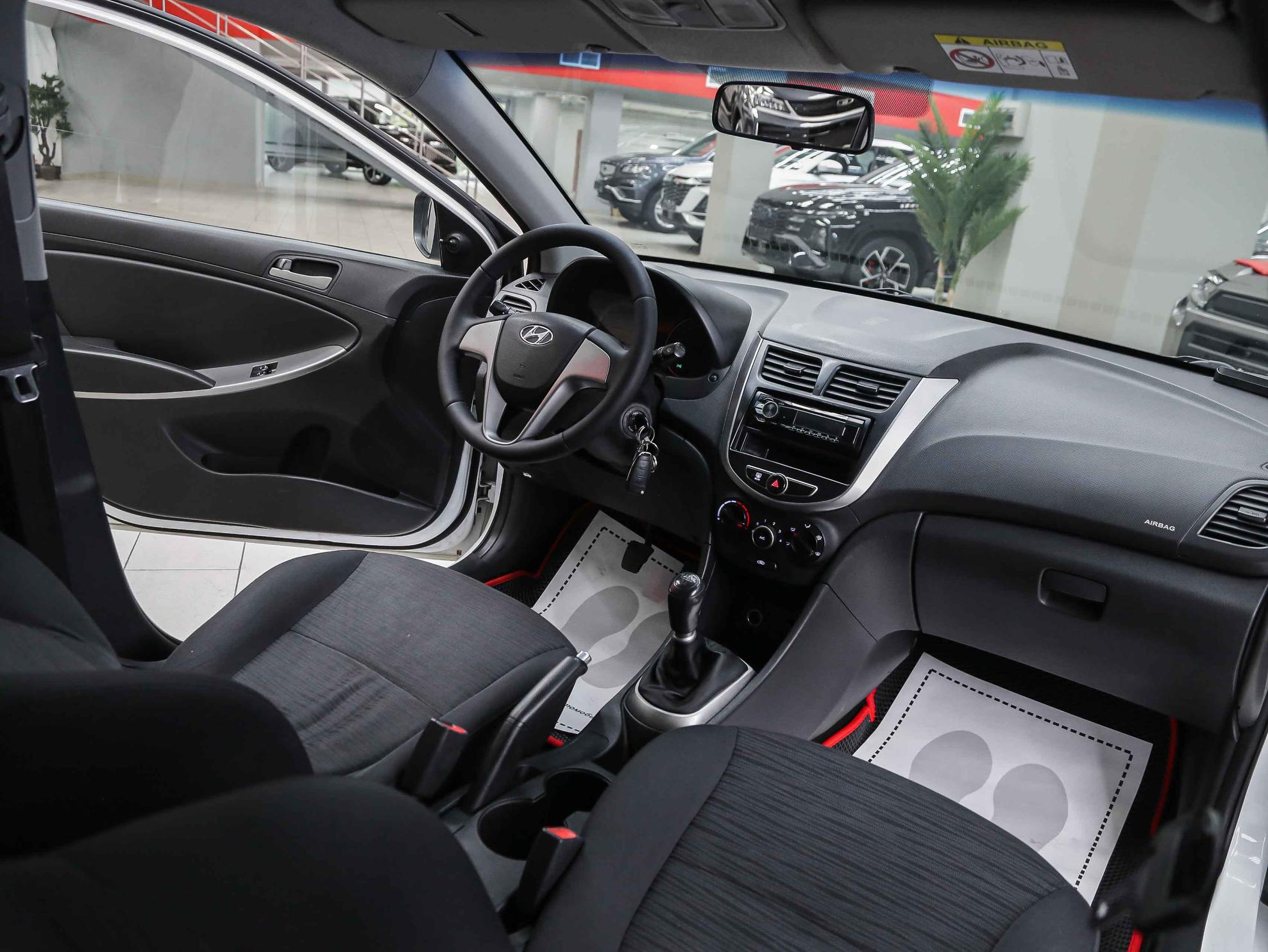 Hyundai Solaris 2016, белый, ДЦ Орехово