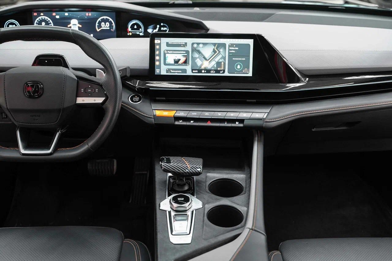 Changan UNI-V 2023, черный, ДЦ Орехово