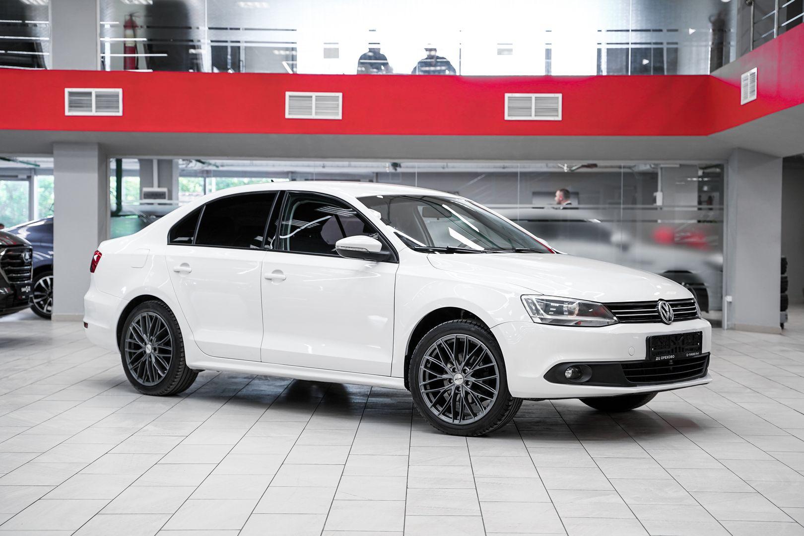 Volkswagen Jetta 2013, белый, ДЦ Орехово