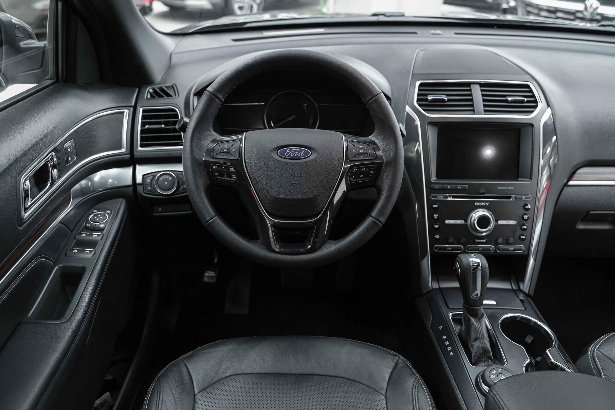 Ford Explorer 2018, серый, ДЦ Орехово
