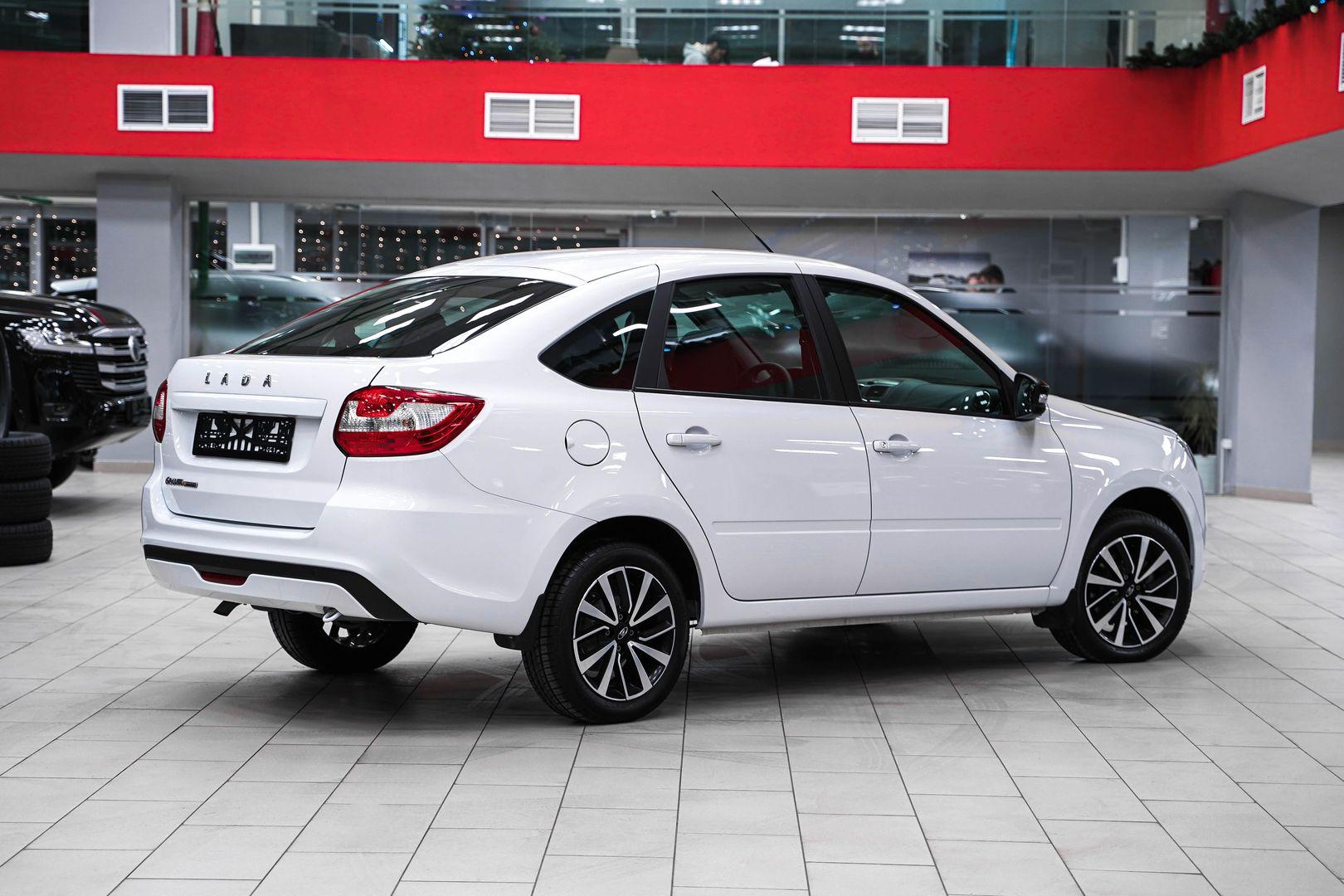 LADA (ВАЗ) Granta 2024, белый, ДЦ Орехово