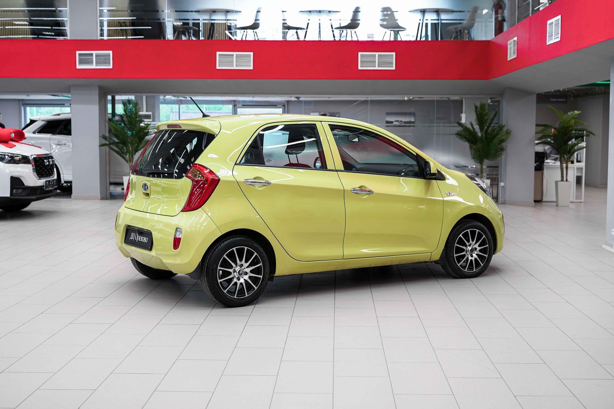 Kia Picanto 2011, зеленый, ДЦ Орехово