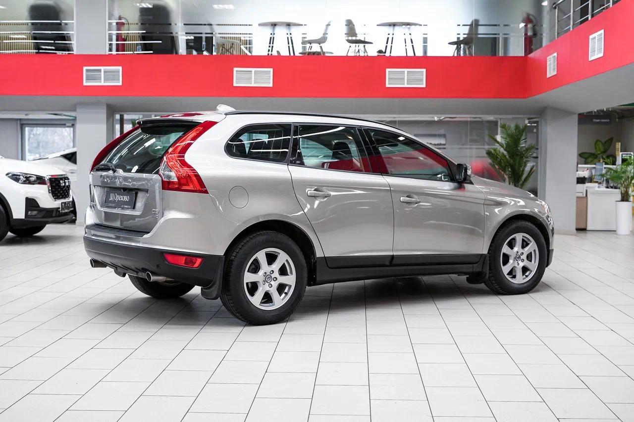 Volvo XC60 2012, бежевый, ДЦ Орехово