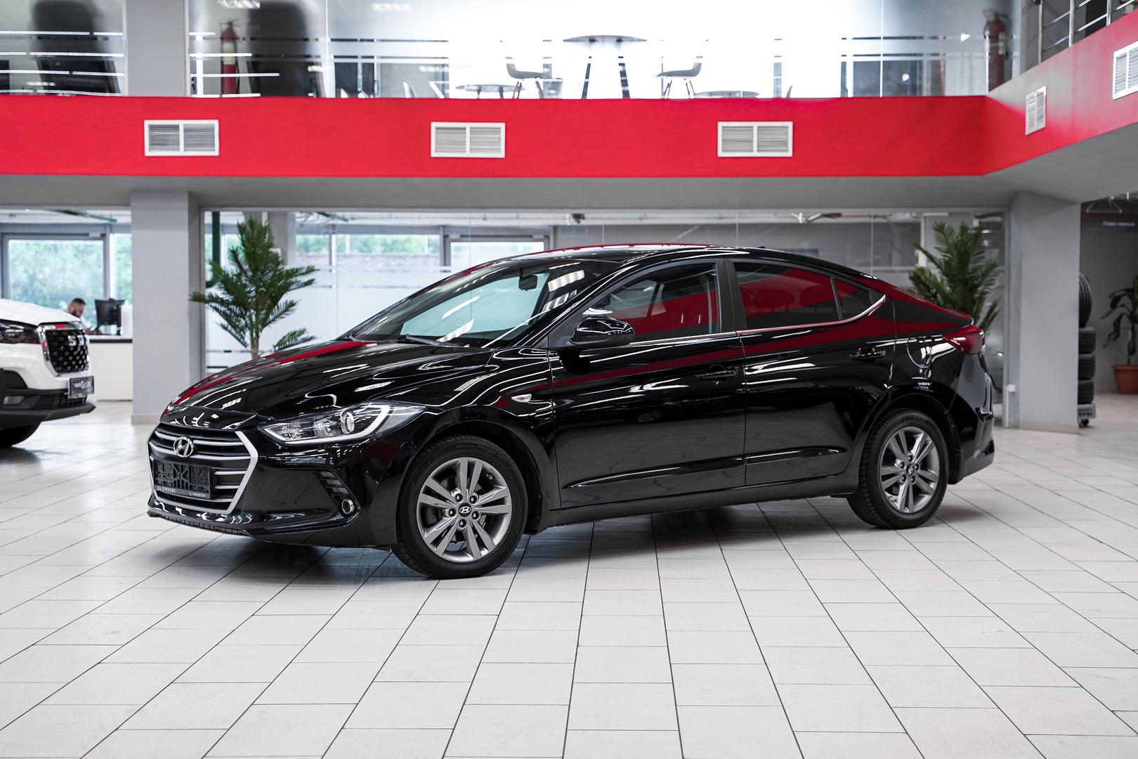 Hyundai Elantra 2018, черный, ДЦ Орехово